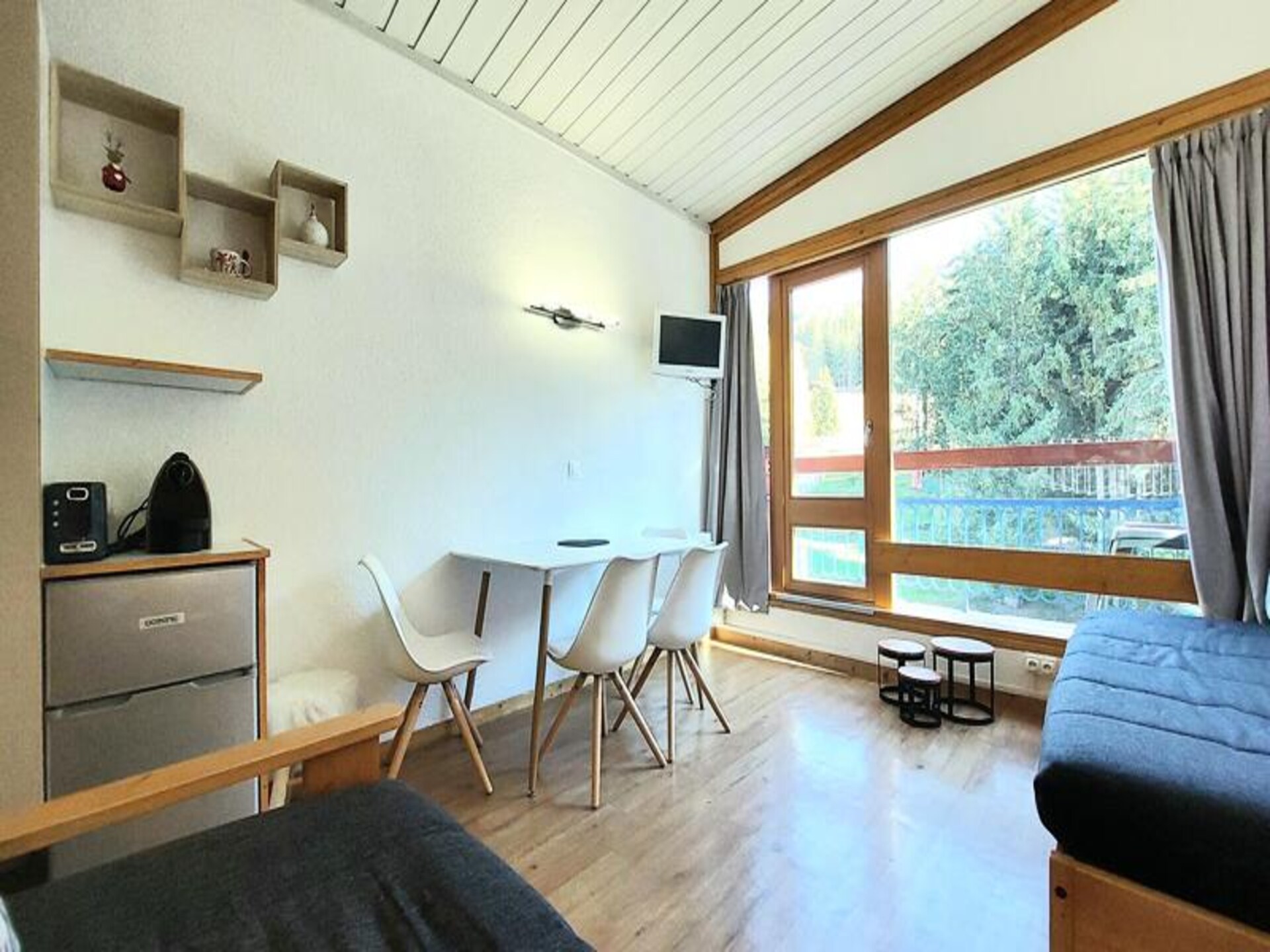 Ski-in/ski-out studio voor 5 personen in Bourg Saint Maurice met balkon op het zuiden - foto 10