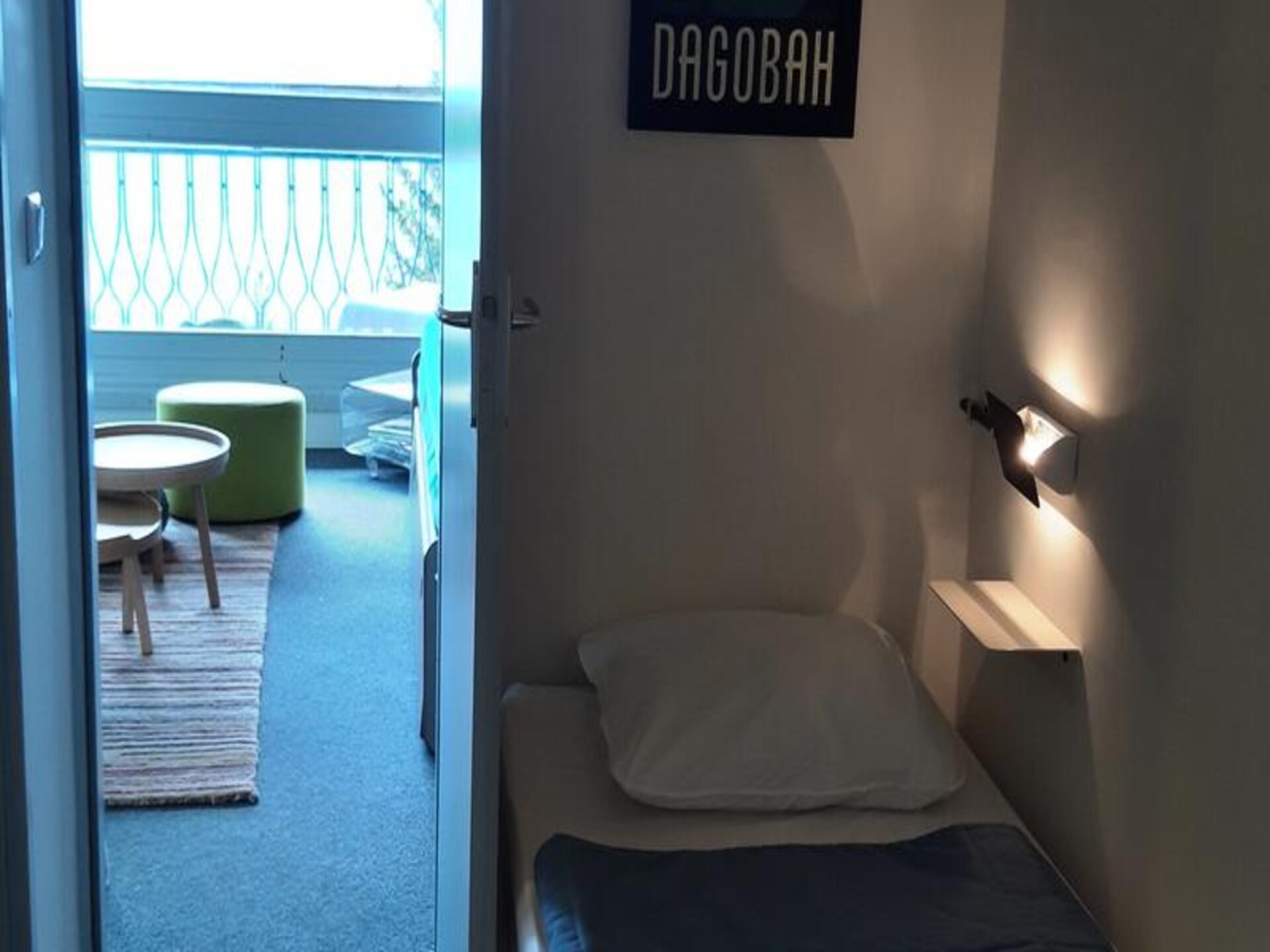 Zonnig appartement op de 8e verdieping met balkon en uitzicht op de Alpen - foto 14