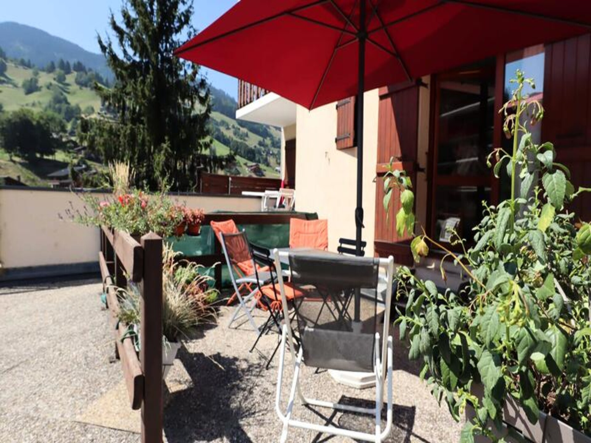 Gezellig appartement in Arêches-Beaufort met terras en zwembad - foto 8