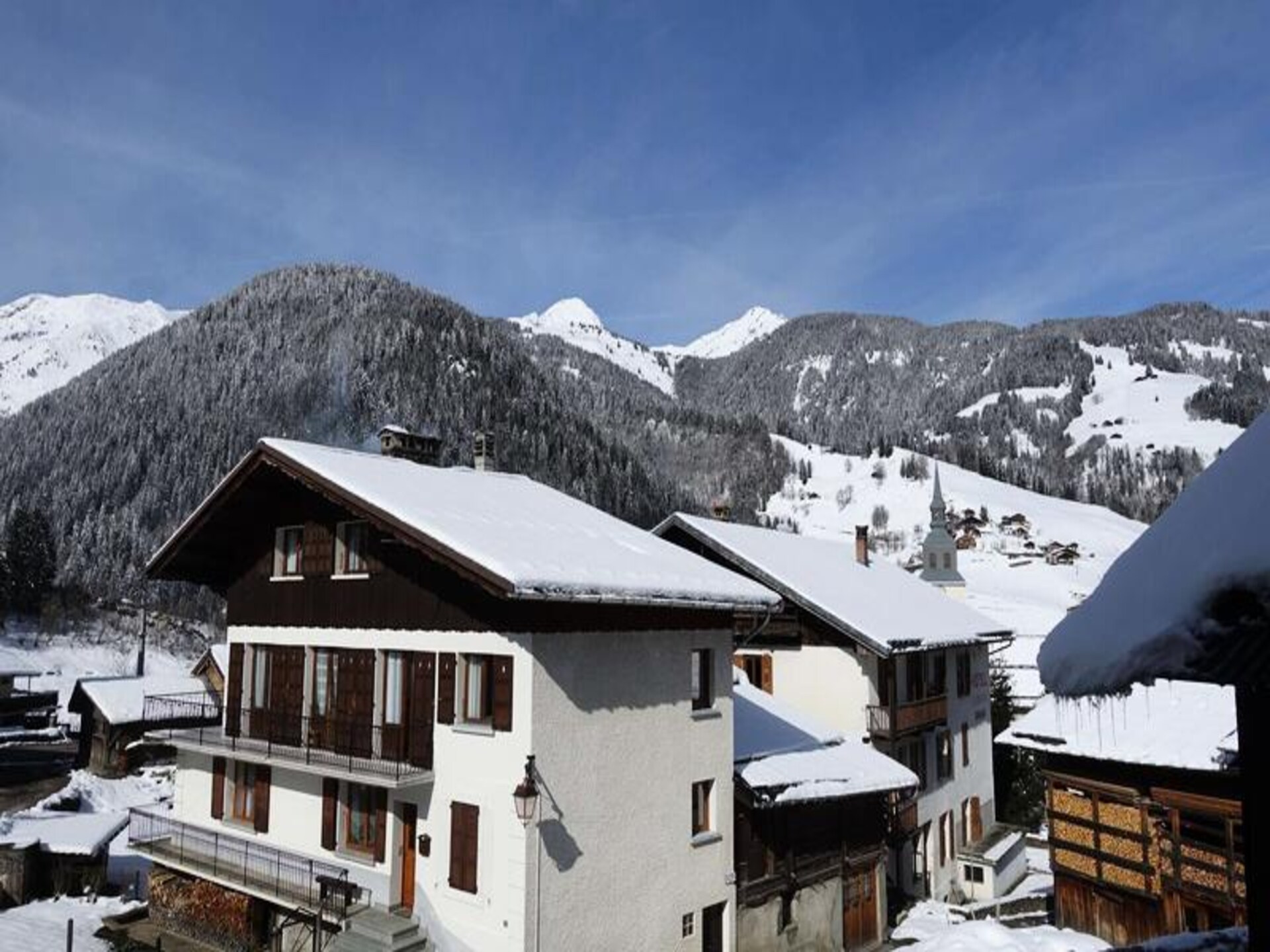 Authentiek groepsverblijf voor 15 personen in de Franse Alpen - foto 12