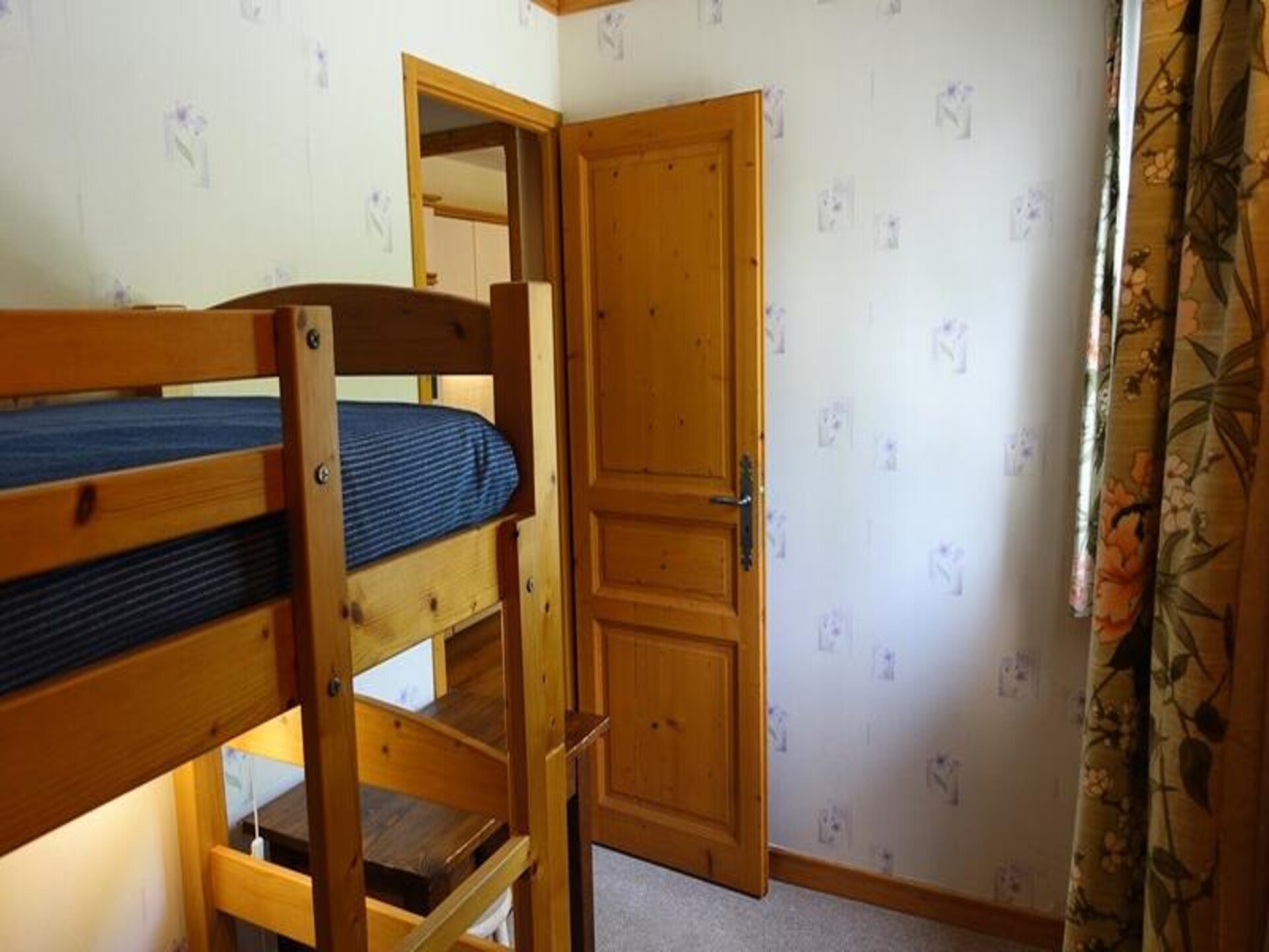 Knus appartement op 1200m hoogte met balkon en uitzicht op de Alpen - foto 3