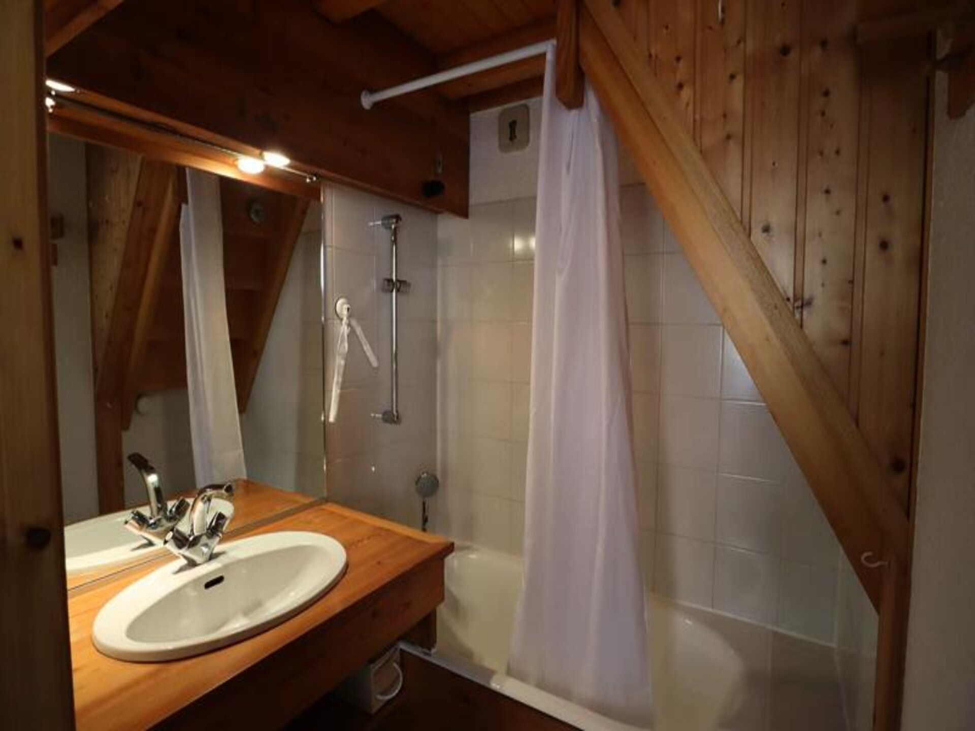 Knus appartement in Arêches-Beaufort met uitzicht op de Franse Alpen - foto 6