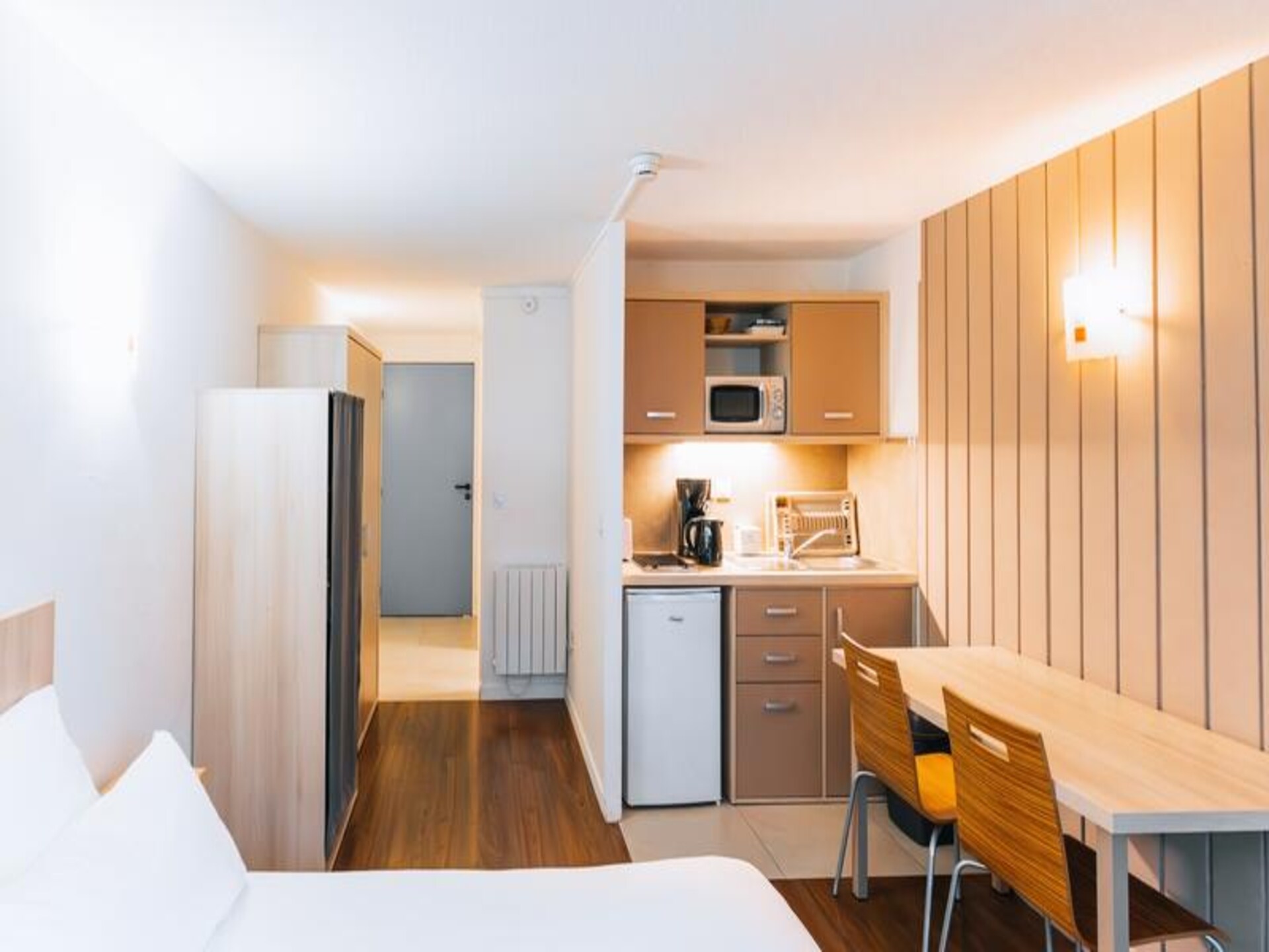 Romantisch appartement in Cauterets met spa-toegang en tuin - foto 21