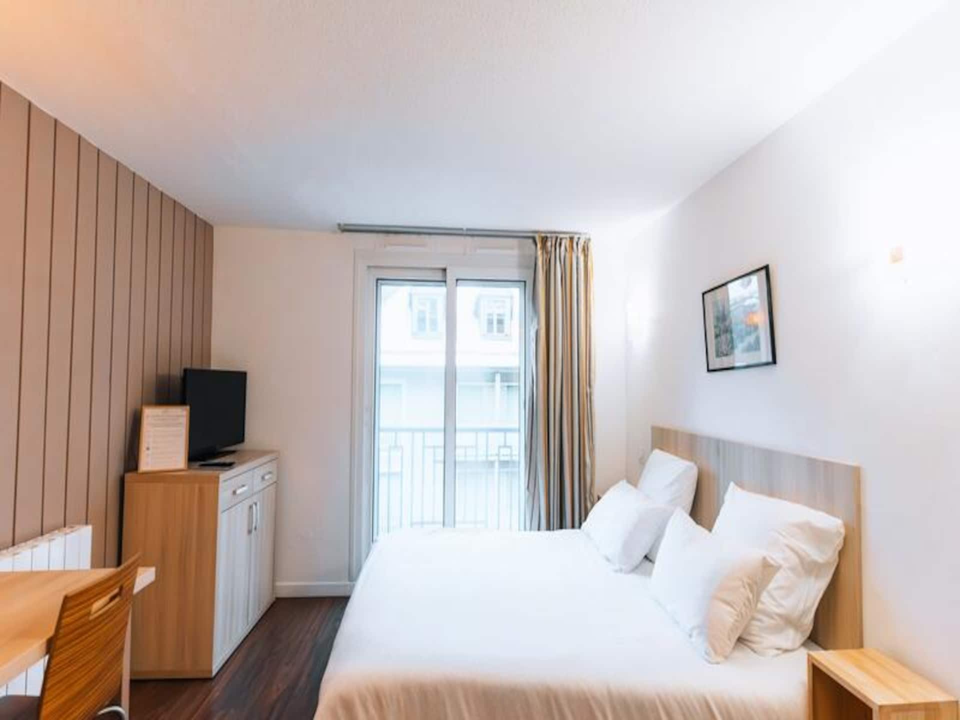 Romantisch appartement in Cauterets met spa-toegang en tuin - foto 25