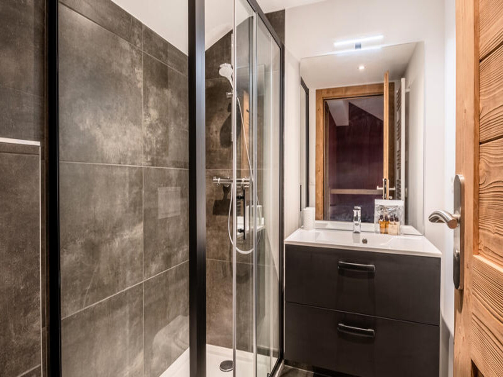Duplex appartement in Chamonix met balkon aan rivier de Brévent, 77m², 6 pers. - foto 8