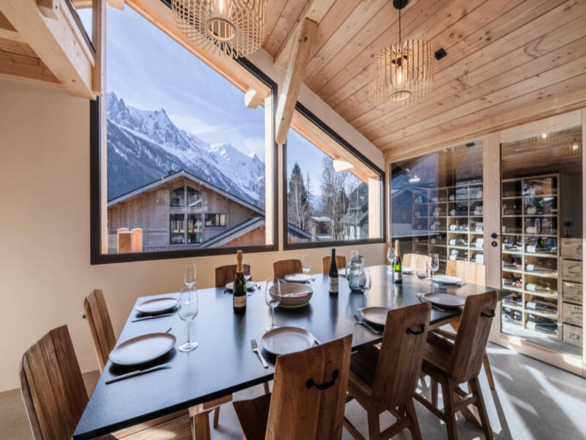 Ruim chalet in Chamonix met jacuzzi en Mont Blanc uitzicht - foto 5