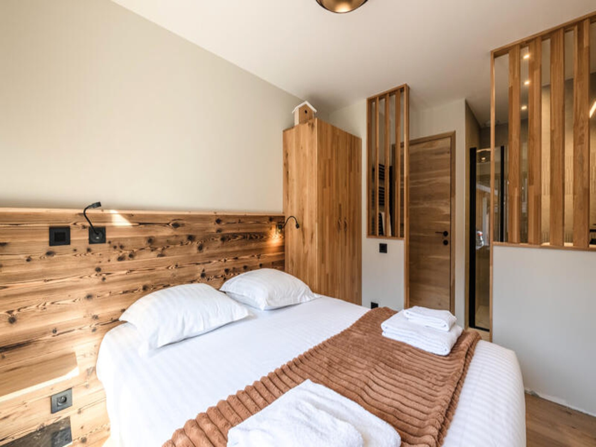 Ruim chalet in Chamonix met jacuzzi en Mont Blanc uitzicht - foto 11