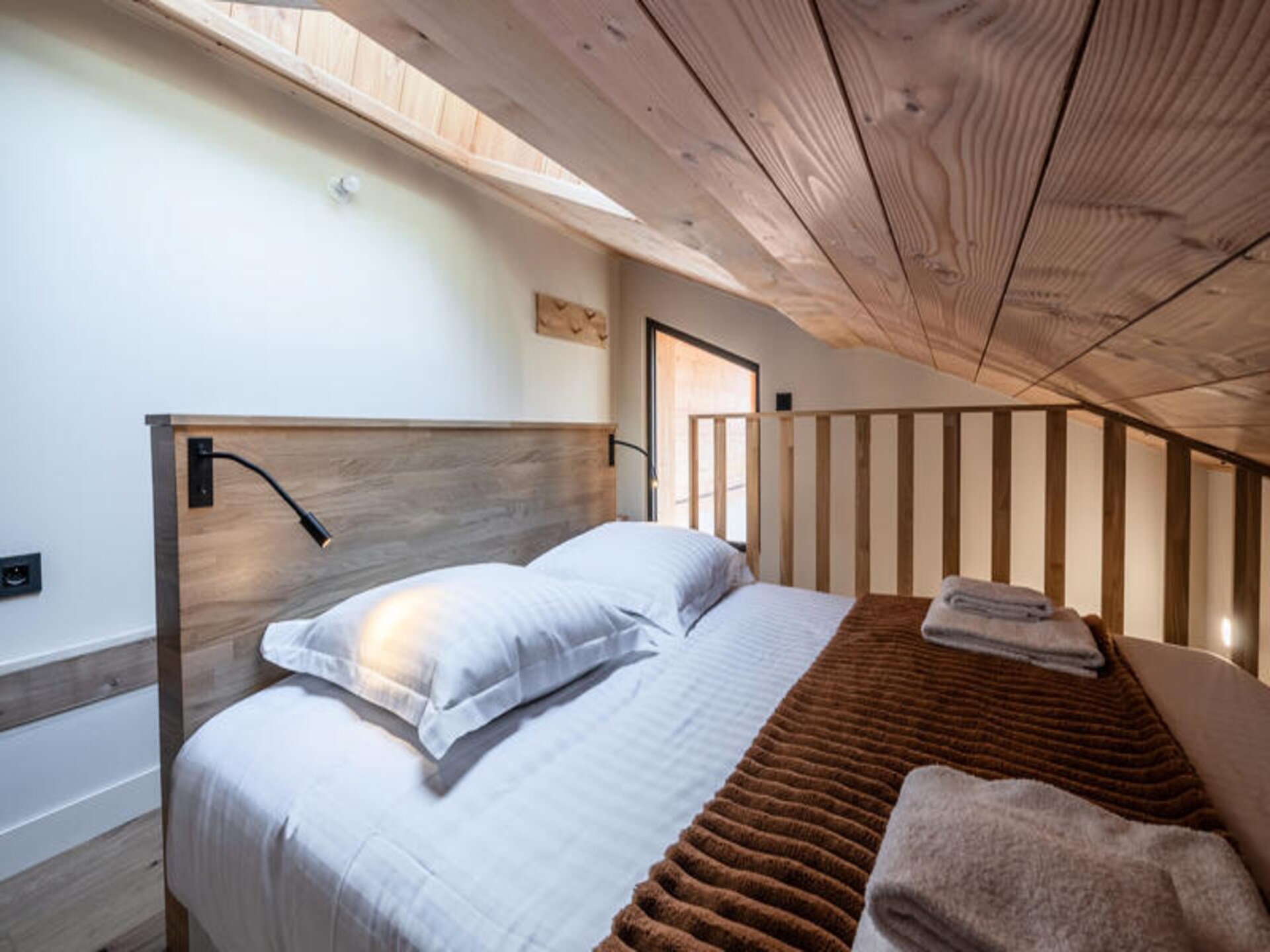 Ruim chalet in Chamonix met jacuzzi en Mont Blanc uitzicht - foto 15