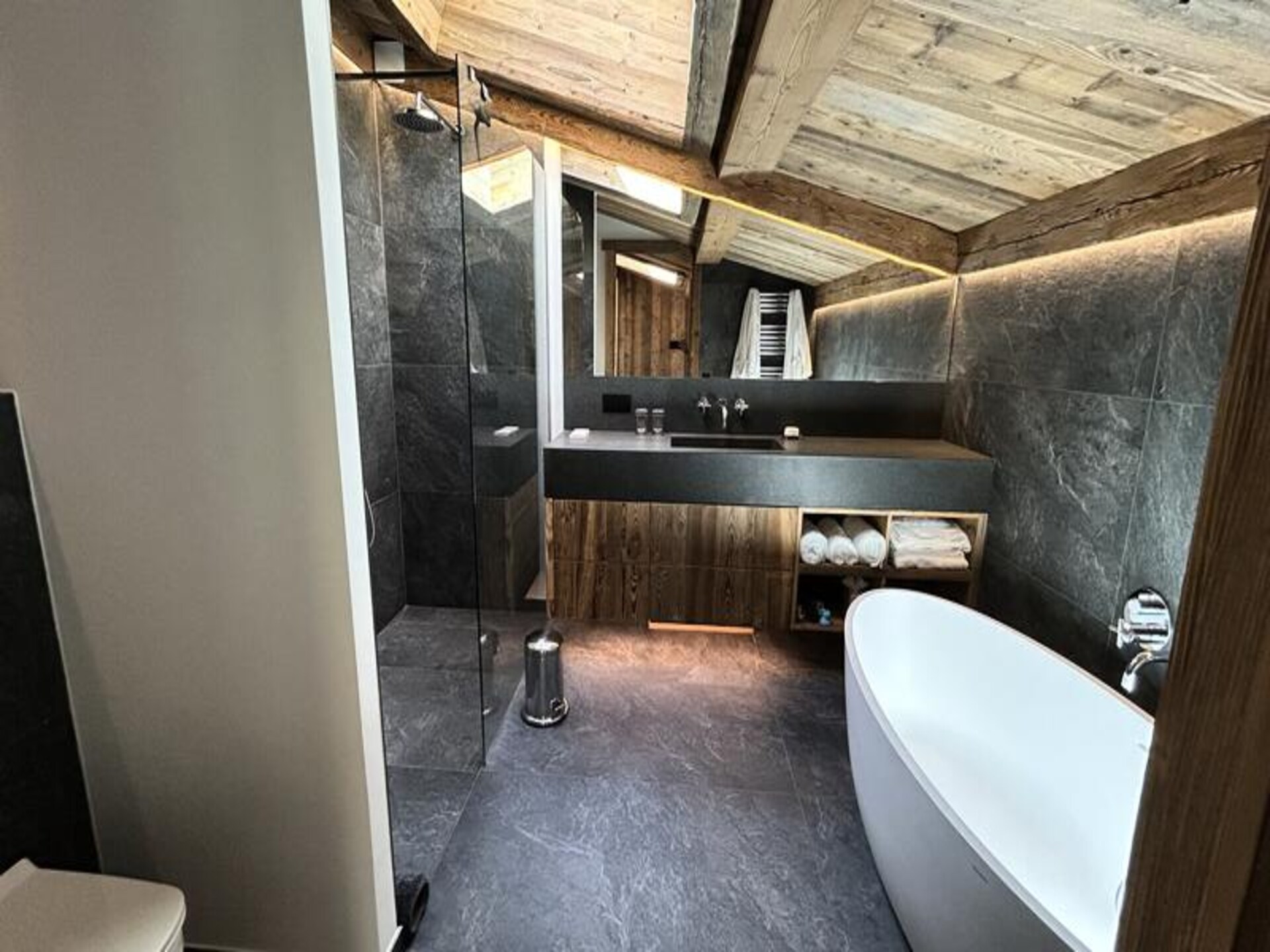Luxe Alpenverblijf voor 10 personen met sauna, jacuzzi en Mont Blanc uitzicht - foto 19