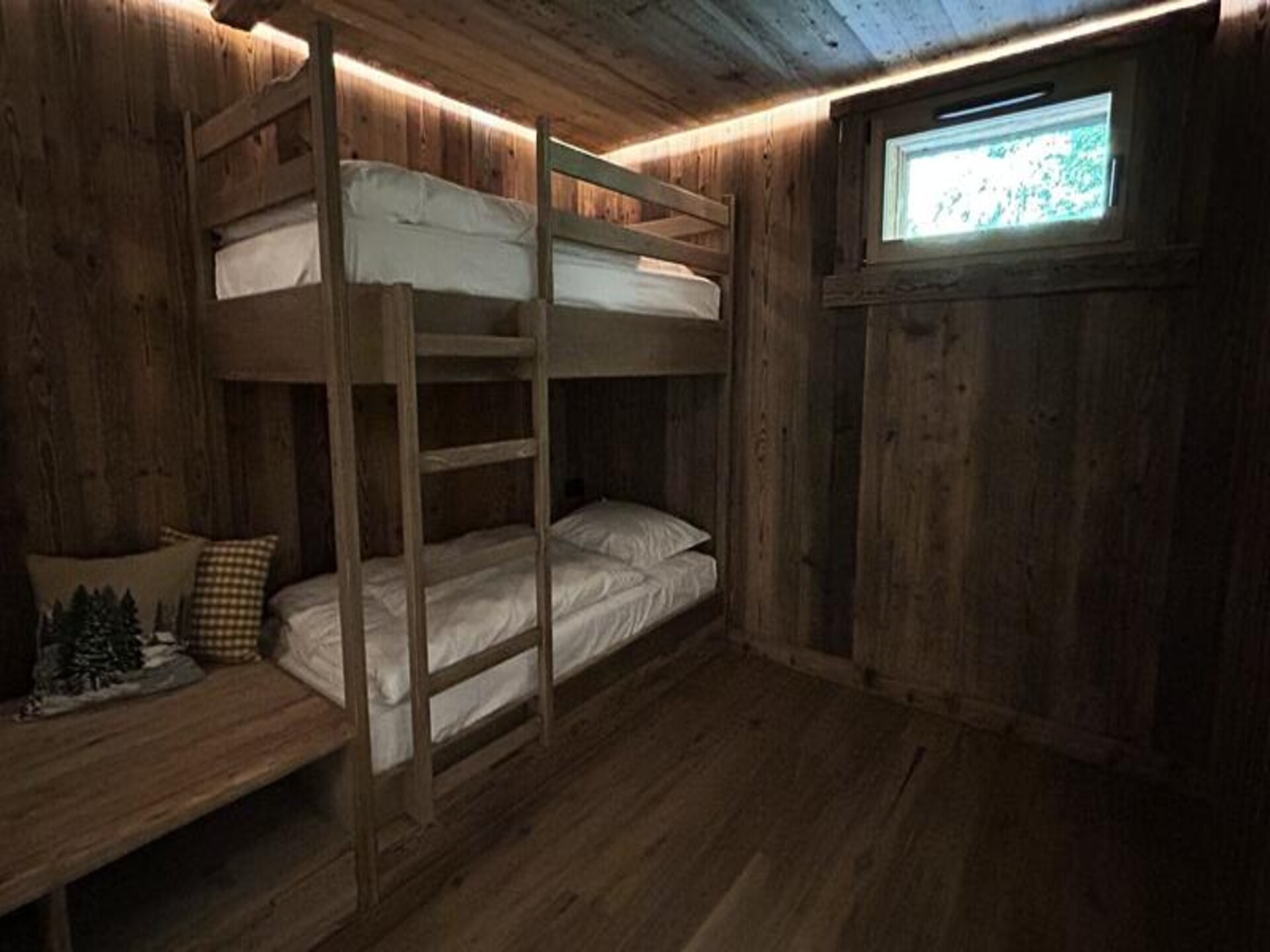 Luxe Alpenverblijf voor 10 personen met sauna, jacuzzi en Mont Blanc uitzicht - foto 20