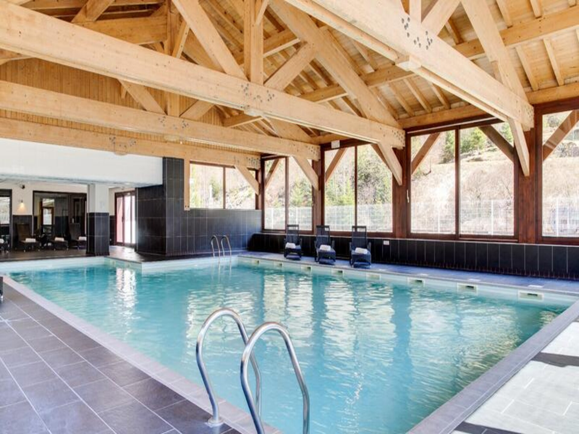 Luxe appartement 6p in Vallorcine met zwembad, sauna & uitzicht op Chamonix - foto 8