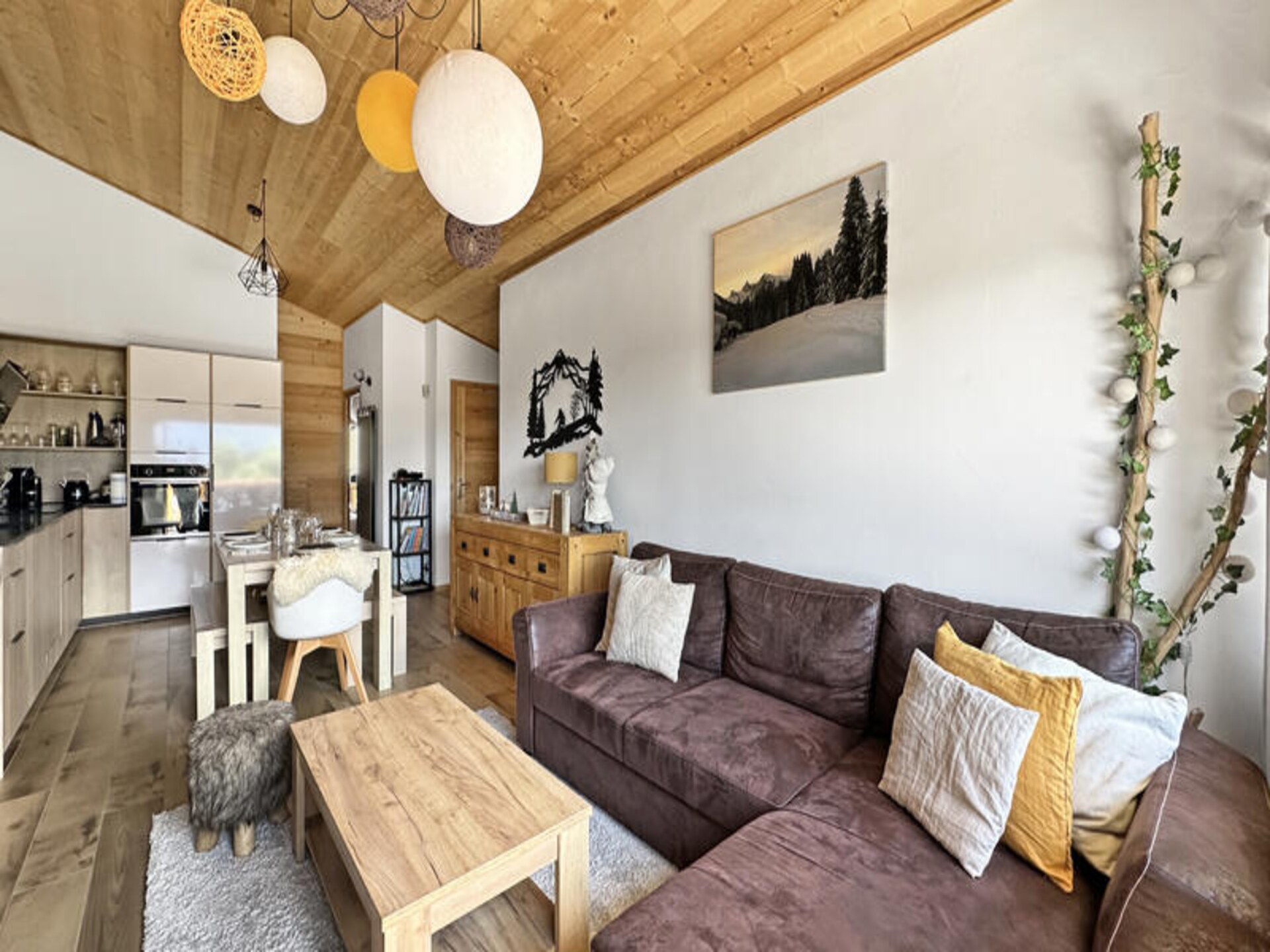 Licht appartement in het hart van Les Carroz, vlakbij de piste - foto 3
