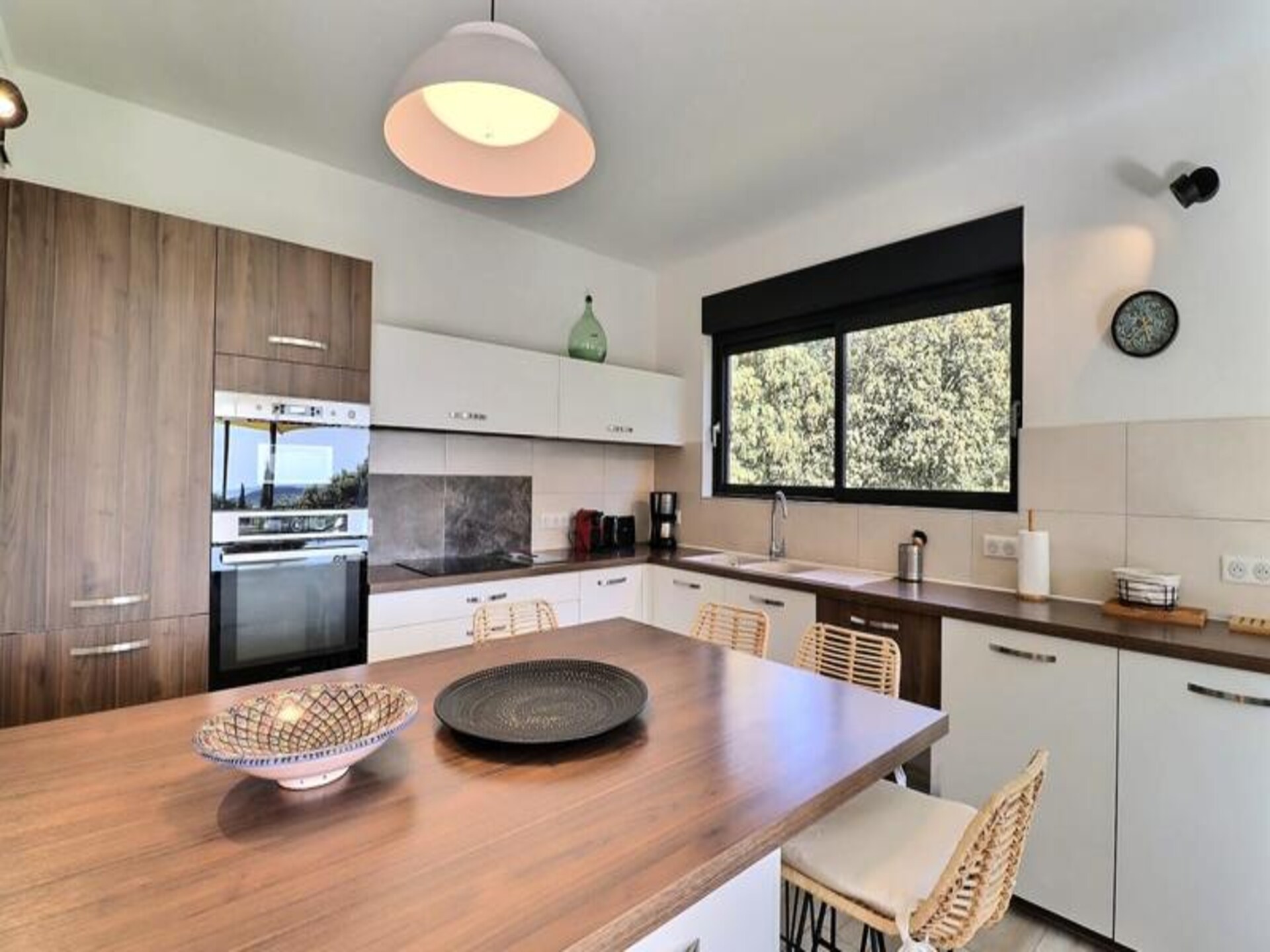 Ruime houten villa met zoutwaterzwembad en panoramisch uitzicht bij Aix-en-Provence - foto 11