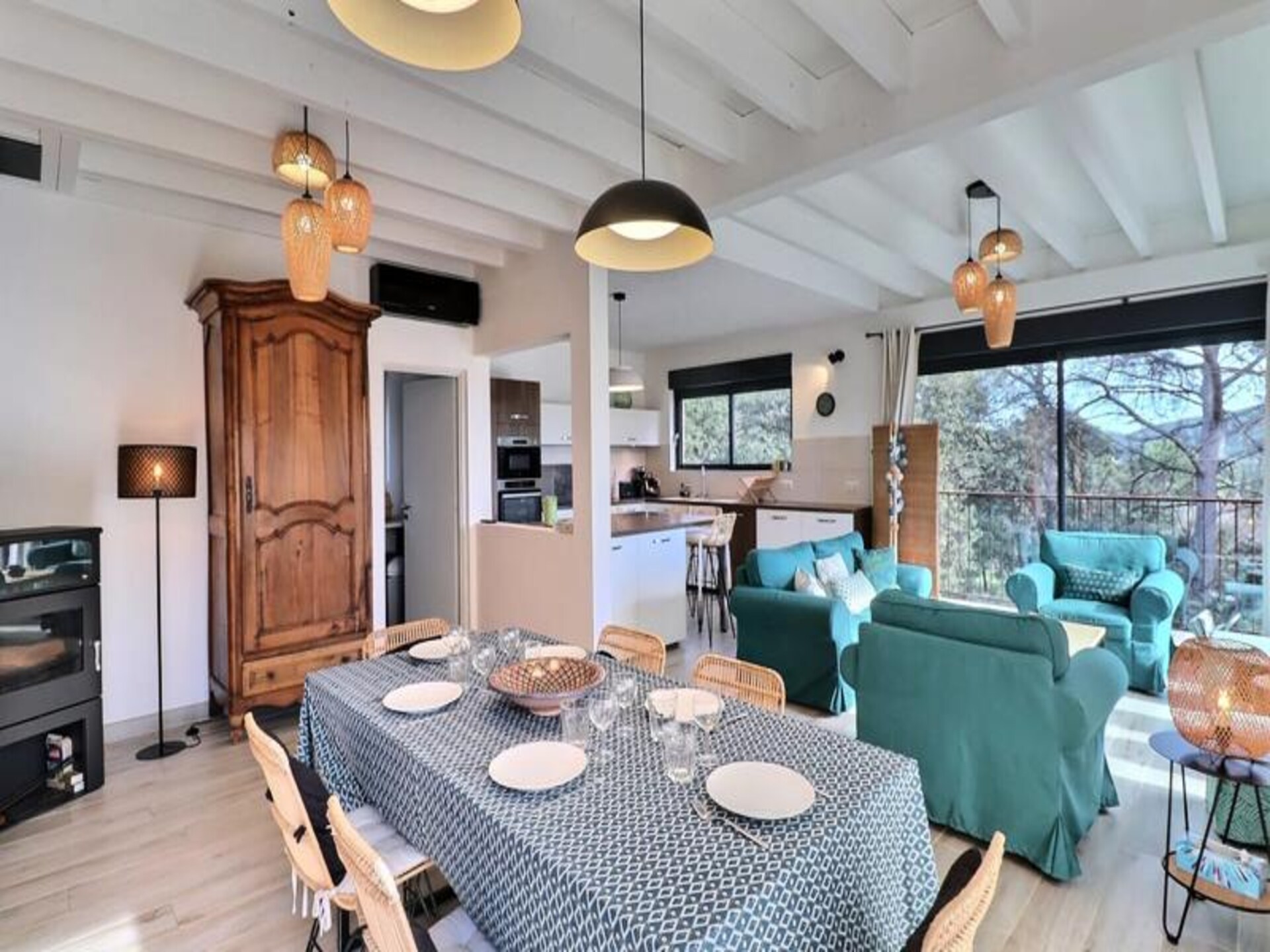 Ruime houten villa met zoutwaterzwembad en panoramisch uitzicht bij Aix-en-Provence - foto 13