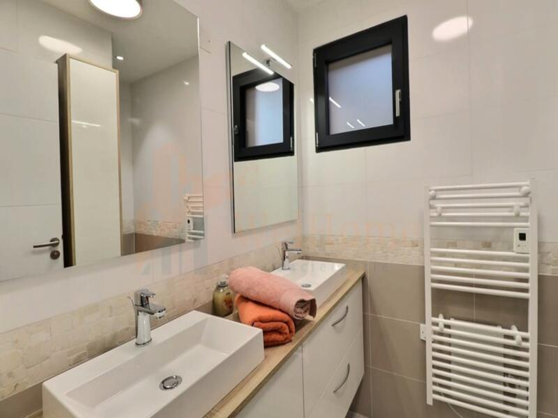 Ruime houten villa met zoutwaterzwembad en panoramisch uitzicht bij Aix-en-Provence - foto 18