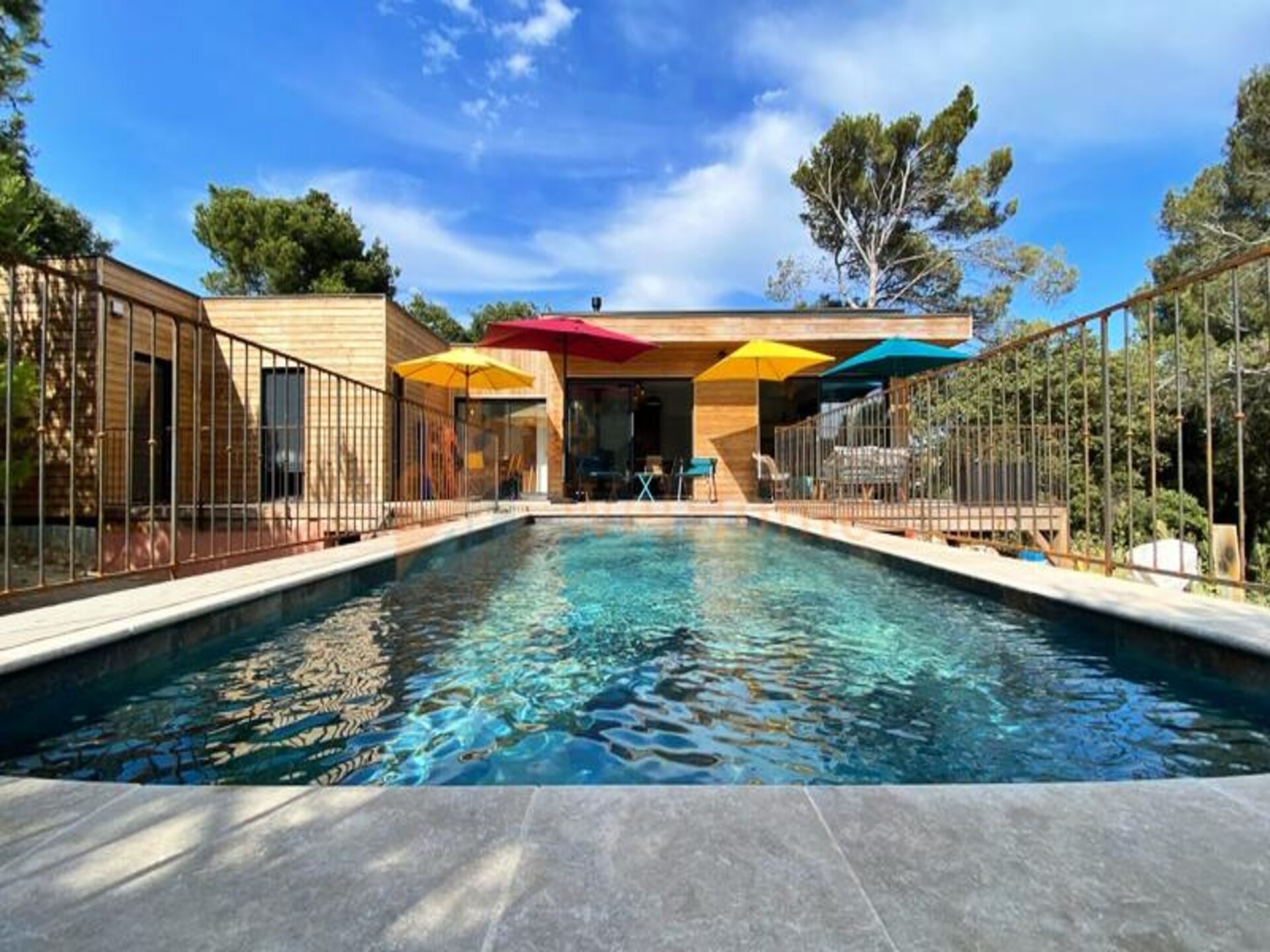 Ruime houten villa met zoutwaterzwembad en panoramisch uitzicht bij Aix-en-Provence - foto 25