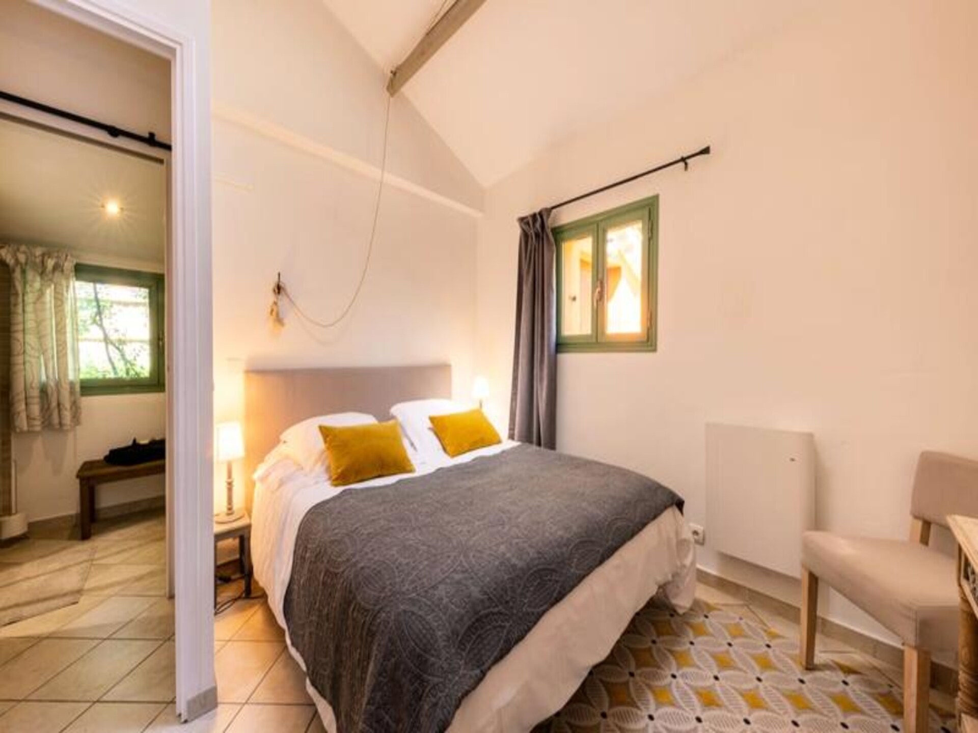 Knus appartement bij Grasse met zwembad, tuin en airco - foto 4