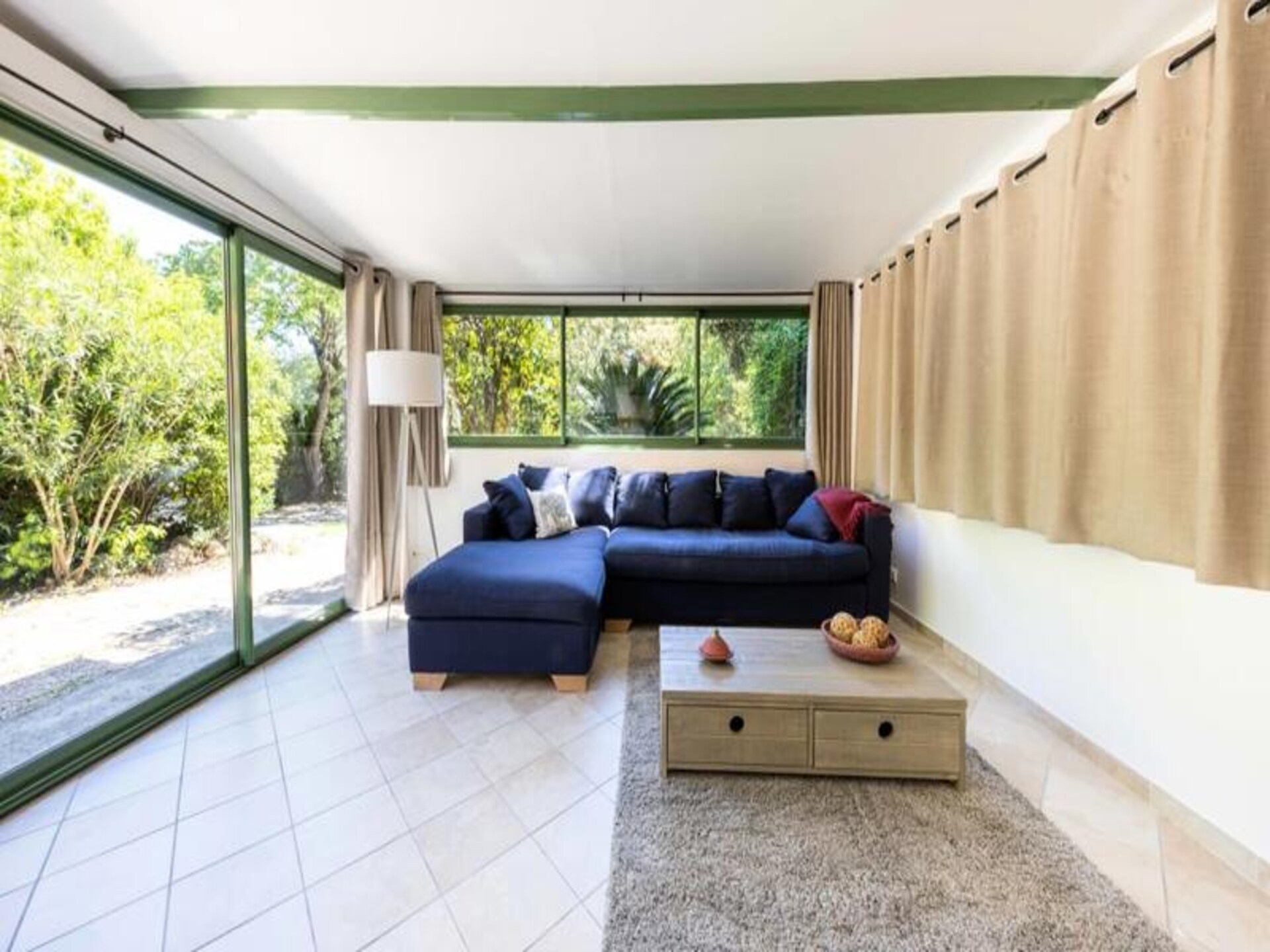 Knus appartement bij Grasse met zwembad, tuin en airco - foto 7