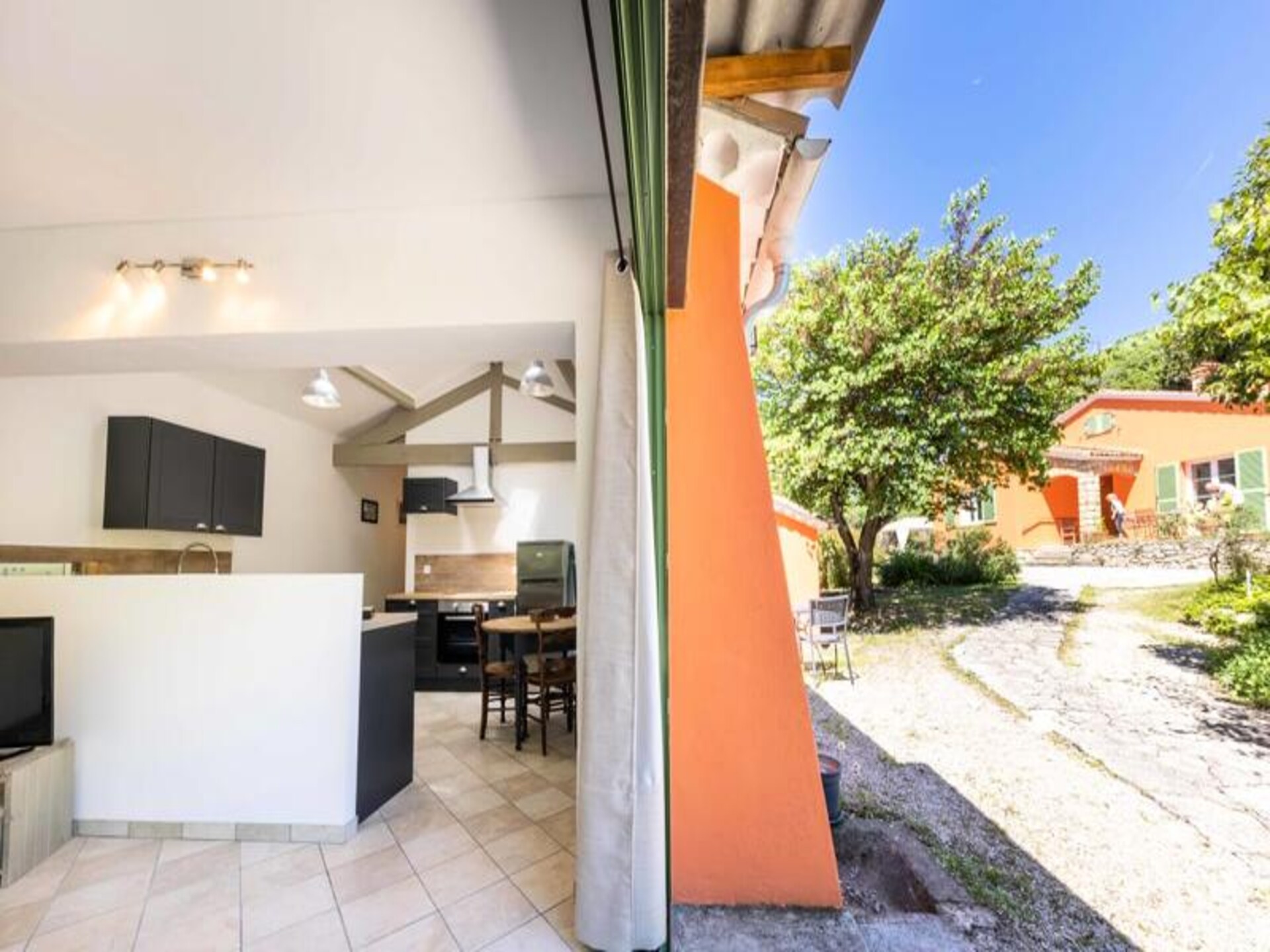 Knus appartement bij Grasse met zwembad, tuin en airco - foto 18