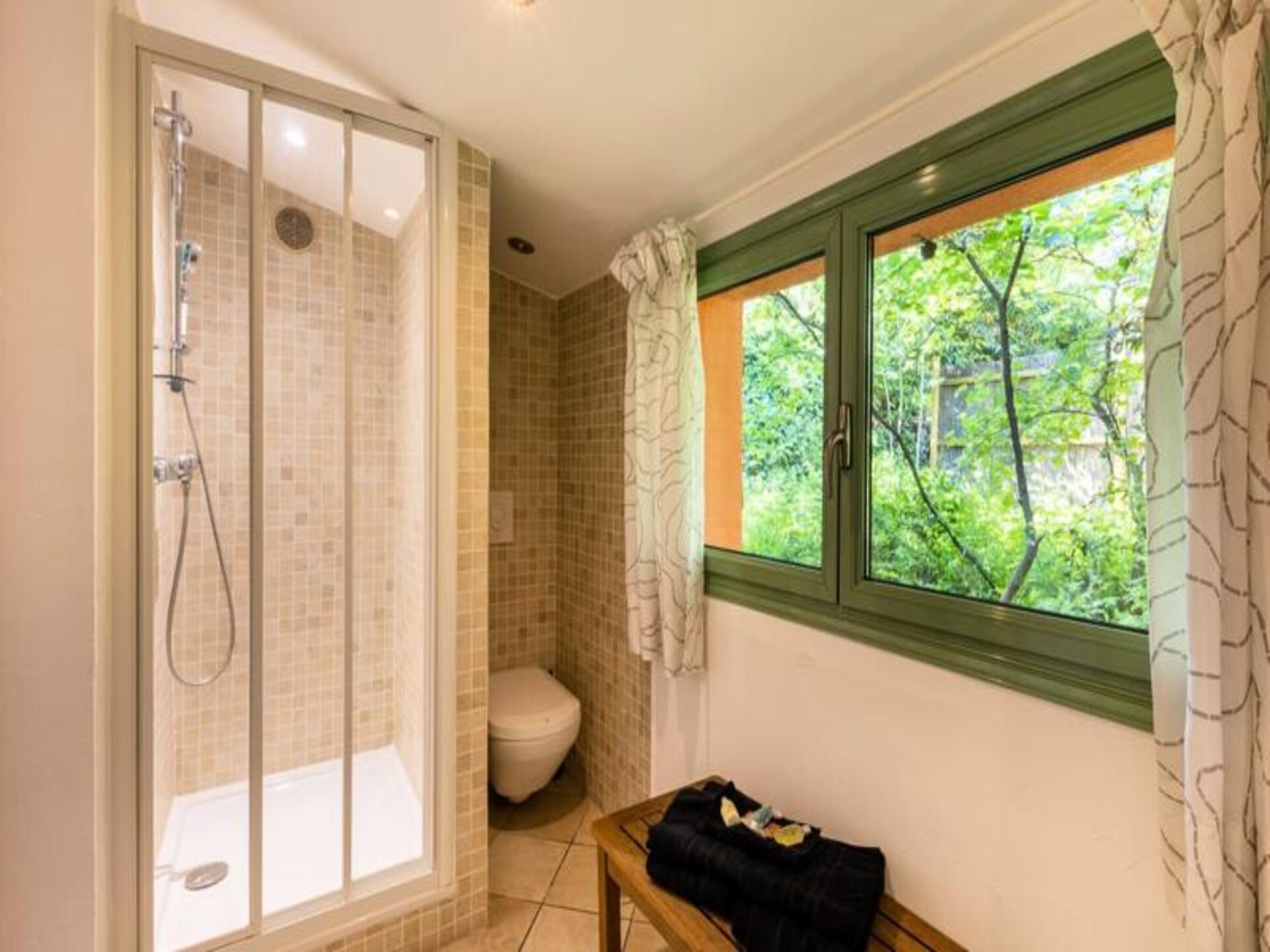 Knus appartement bij Grasse met zwembad, tuin en airco - foto 29