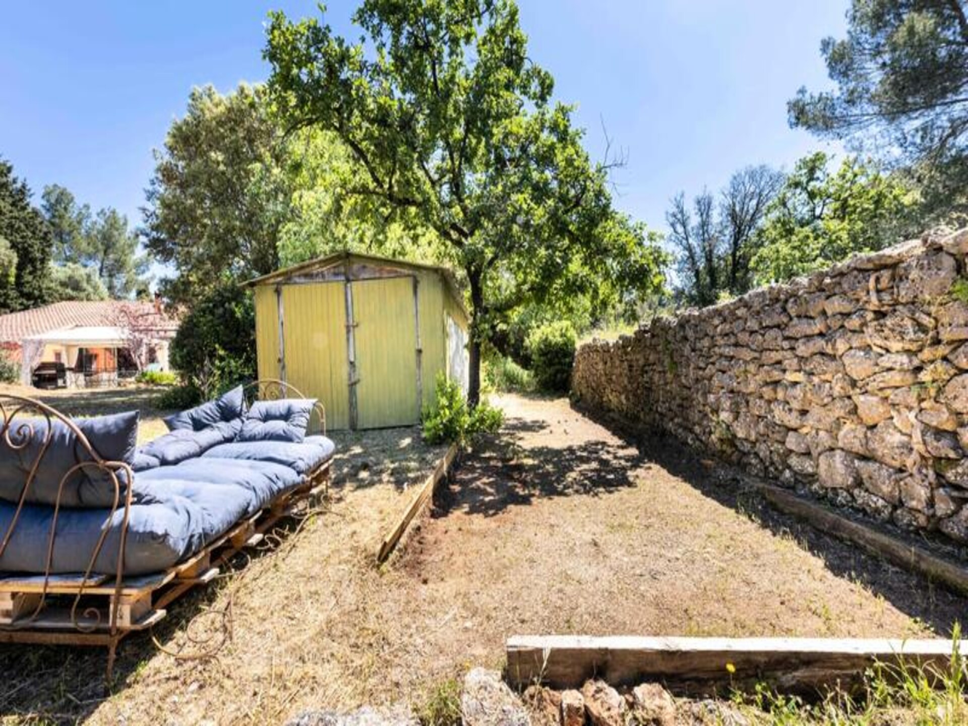 Knus appartement bij Grasse met zwembad, tuin en airco - foto 32