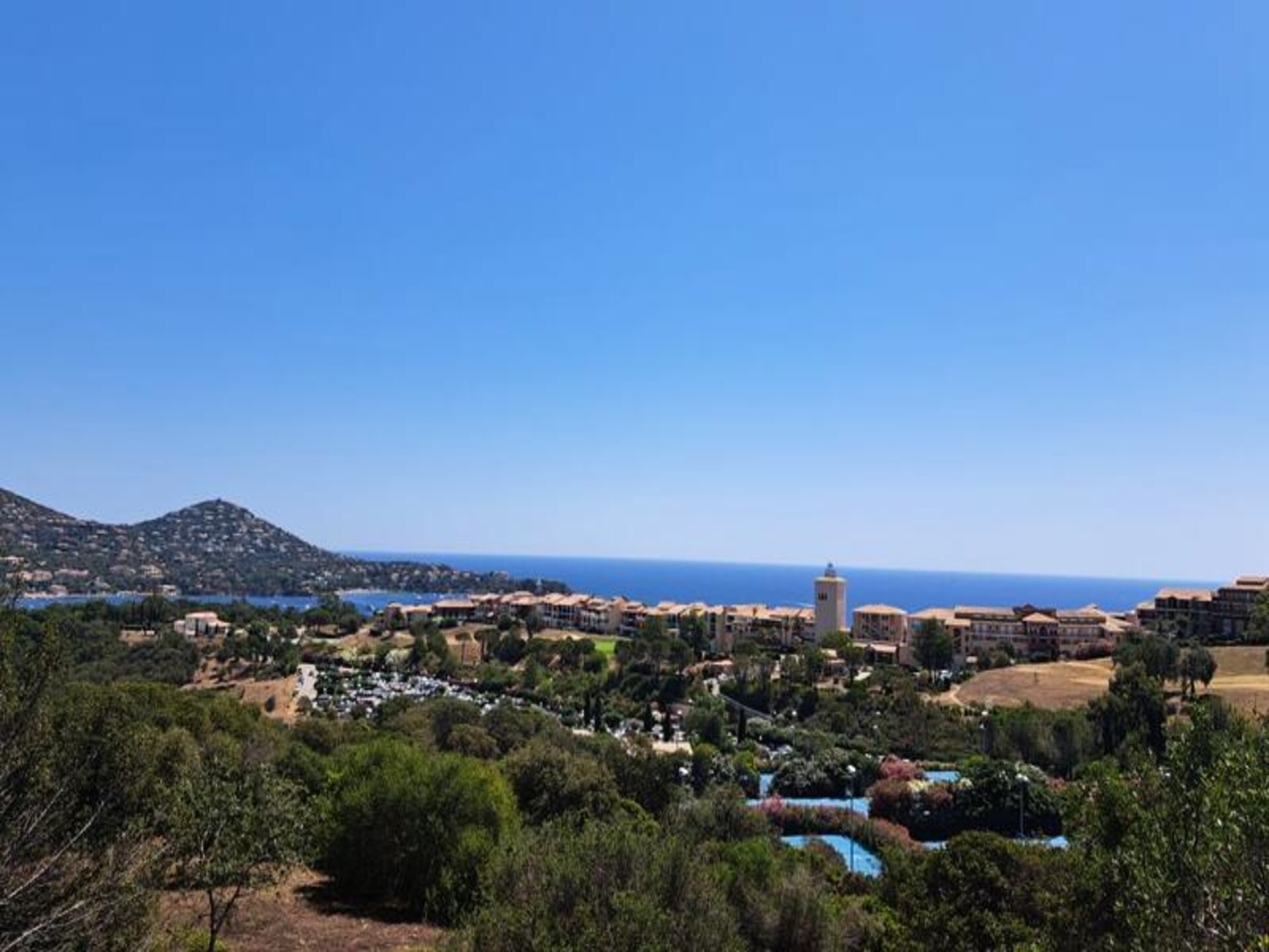 2-kamer appartement met zeezicht, tuin en zwembad in Cap Esterel, Agay - foto 15