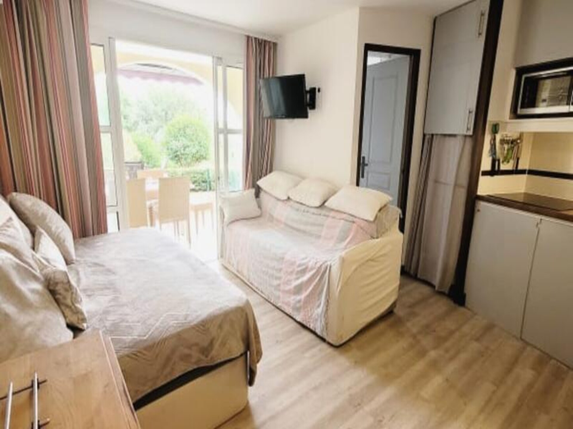 2-kamer appartement met zeezicht, tuin en zwembad in Cap Esterel, Agay - foto 25
