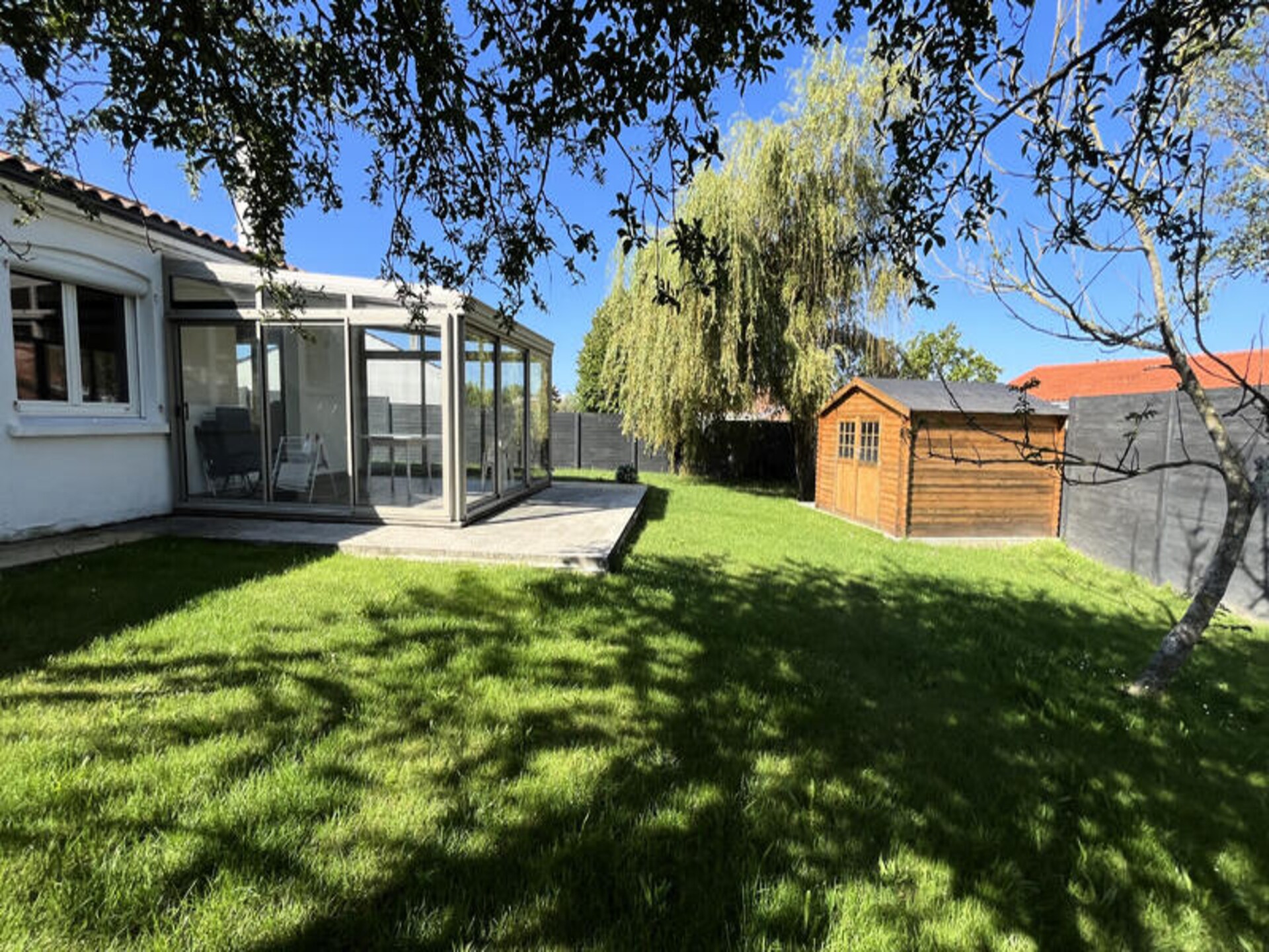 Ruim vakantiehuis met veranda en tuin op 15 minuten van de haven - foto 4