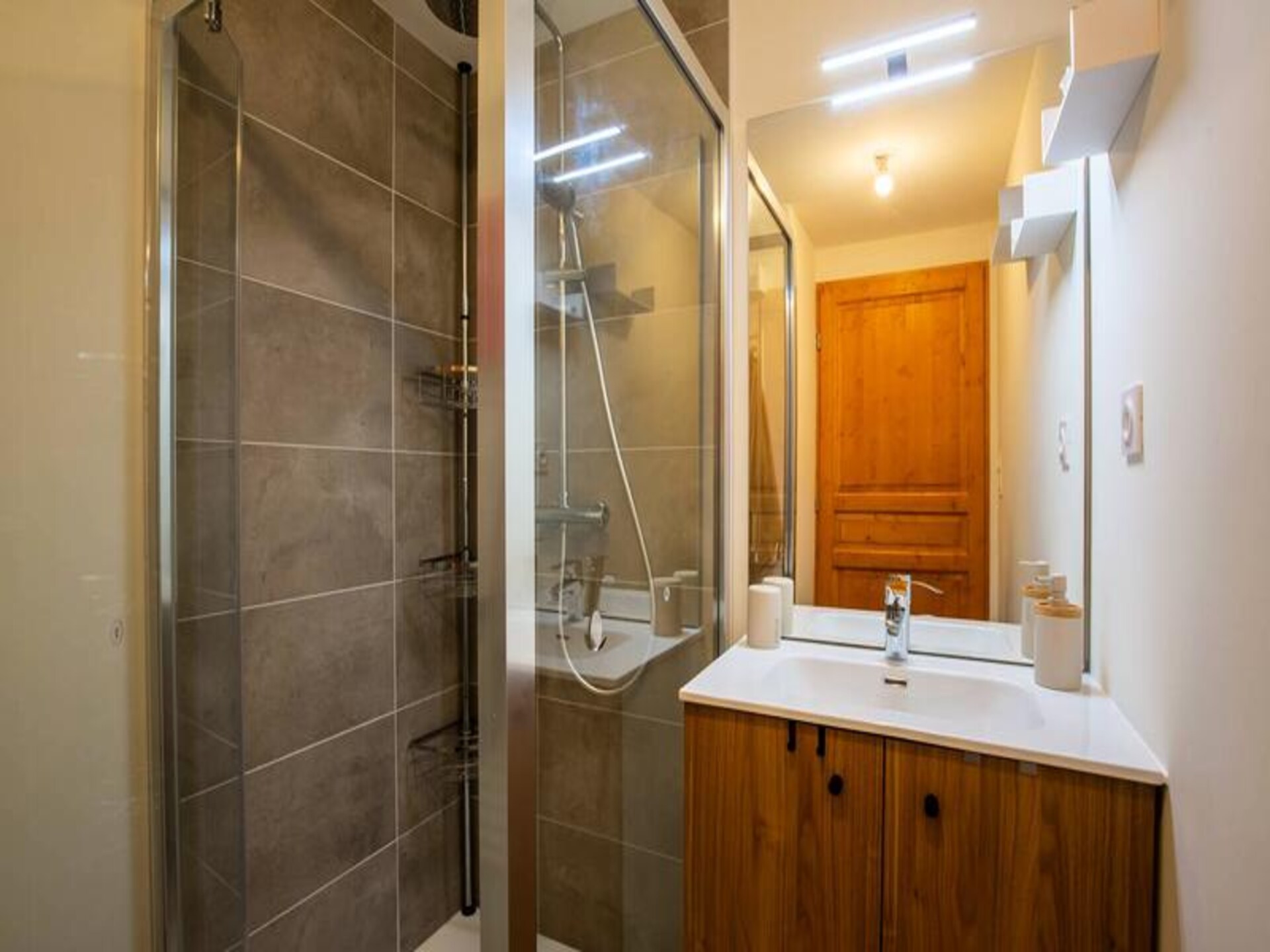 Appartement op tuinniveau in Loudenvielle, 2 min van kabelbaan Peyragudes - foto 8