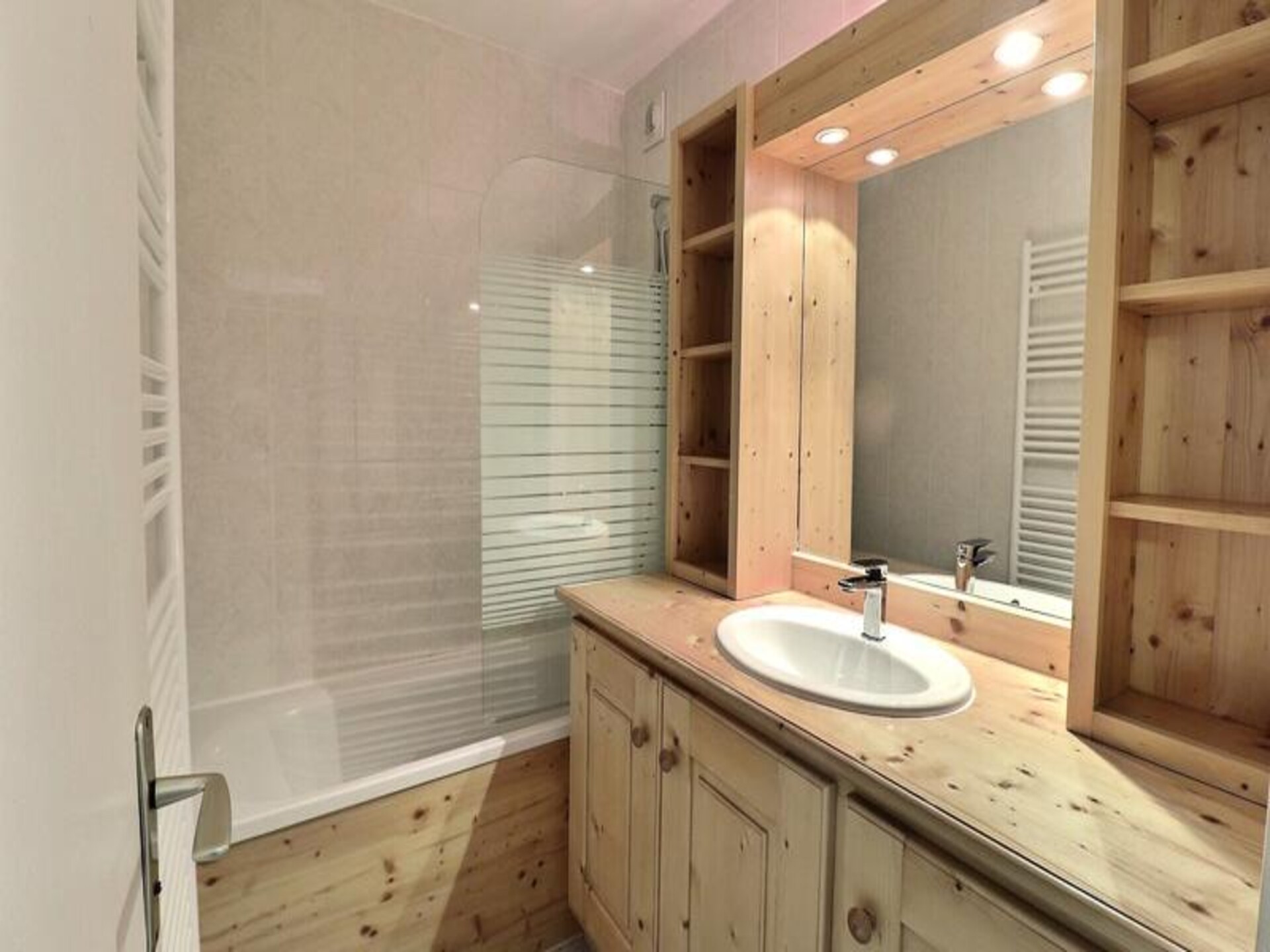 Appartement aan de piste in Les Allues met uitzicht op de Alpen - foto 8
