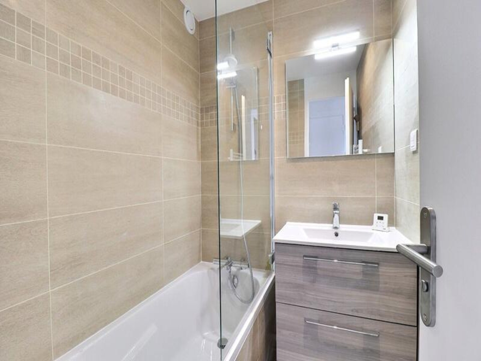 Appartement aan de piste in Les Allues met balkon en uitzicht op de bergen - foto 13