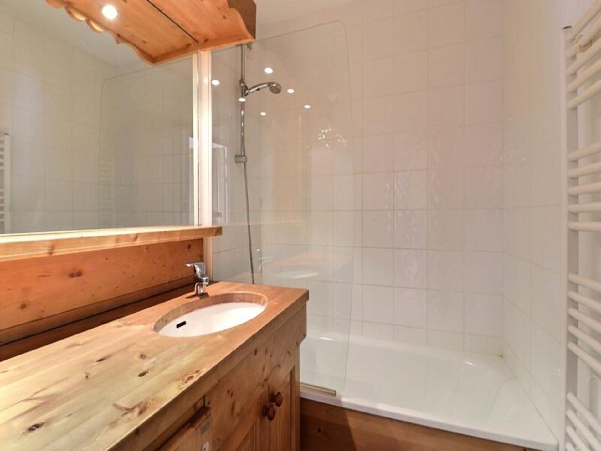Ski-in, ski-out appartement met balkon op het zuiden in Méribel-Mottaret - foto 10