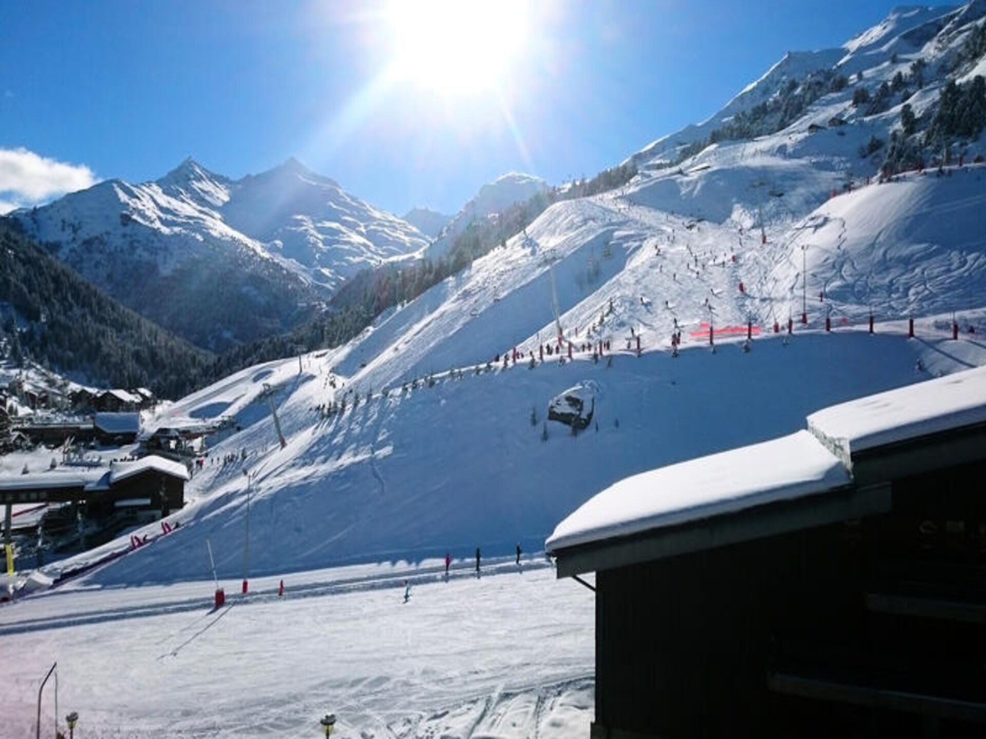 Ski-in, ski-out appartement met balkon op het zuiden in Méribel-Mottaret - foto 11