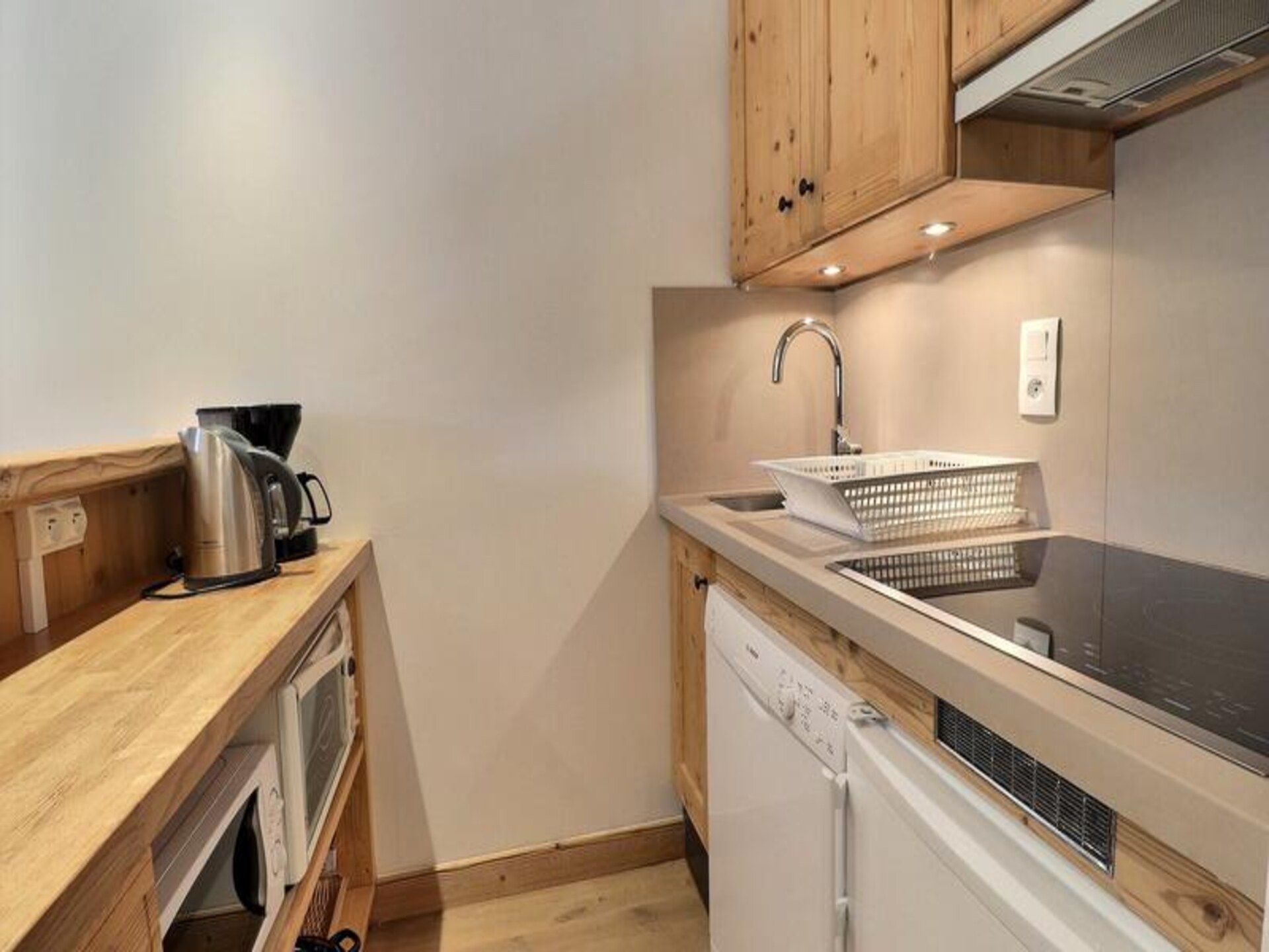 Appartement 6p in Les Allues met balkon, direct aan de piste van Méribel-Mottaret - foto 7