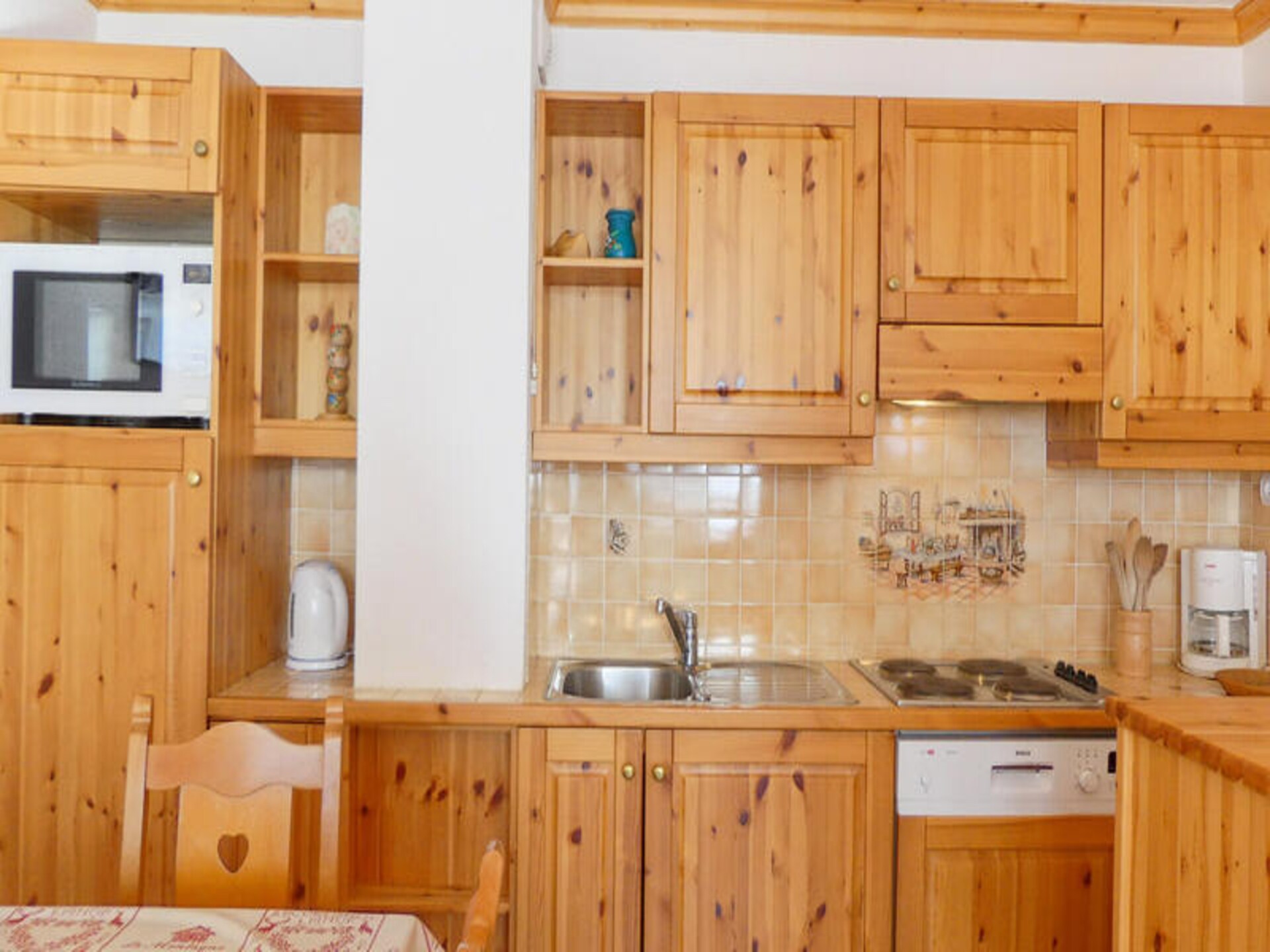 Appartement direct aan de piste in Les Allues met balkon op het zuiden - foto 6