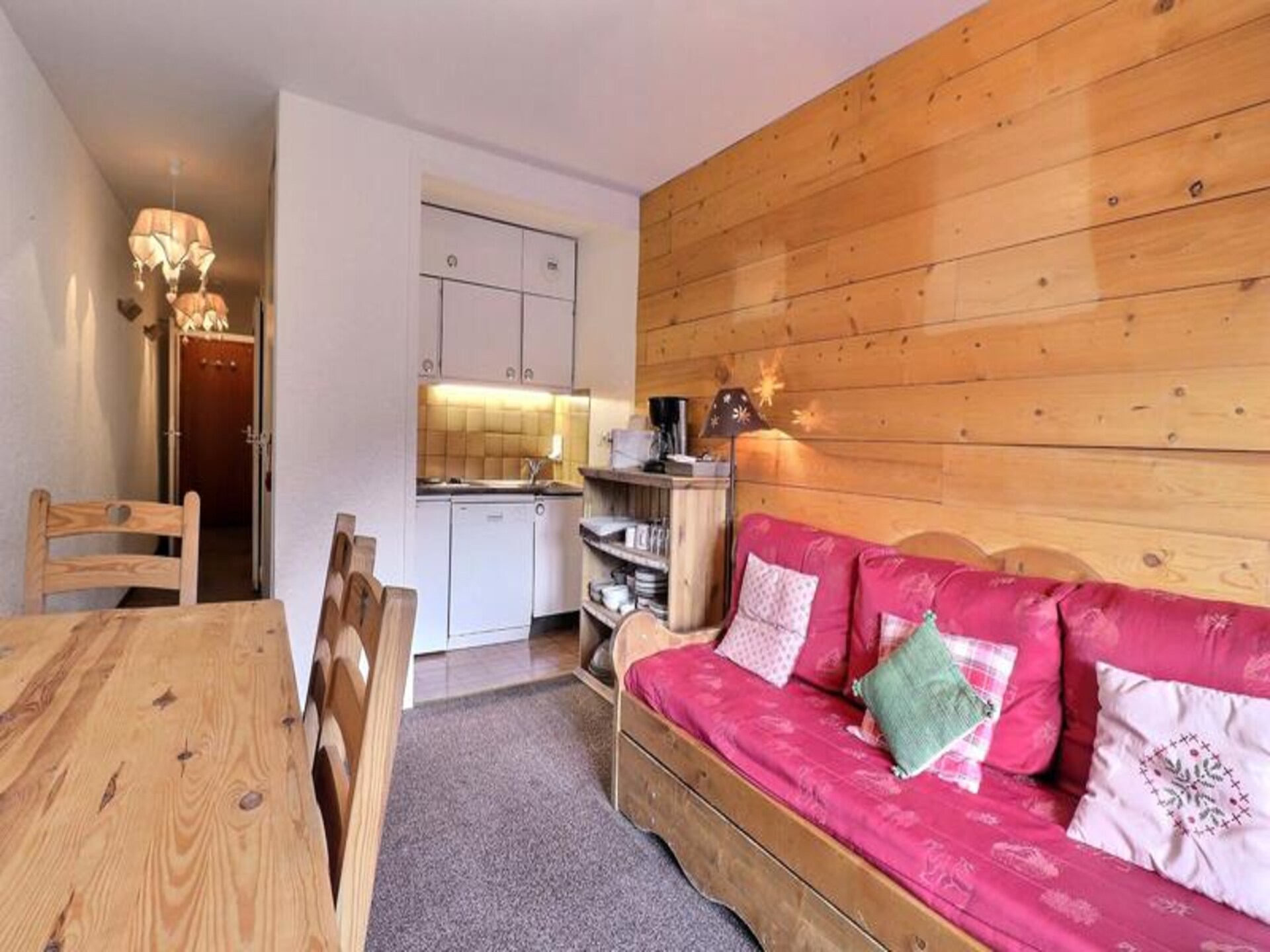 Appartement Les Allues: direct aan de piste in Méribel - foto 13