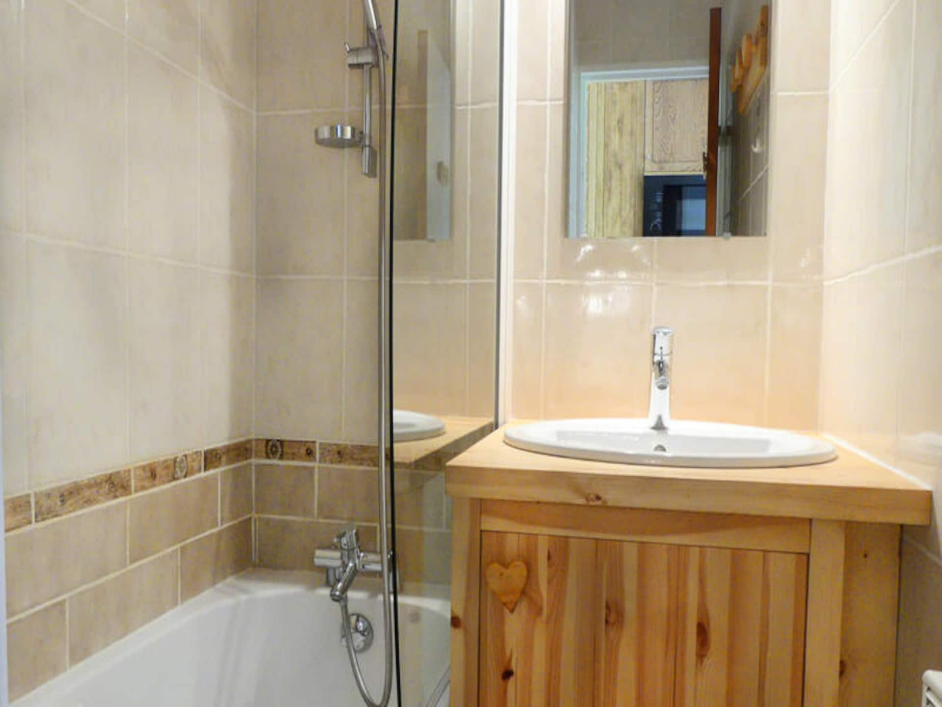 Knus appartement in Les Allues nabij de pistes van Méribel - foto 9