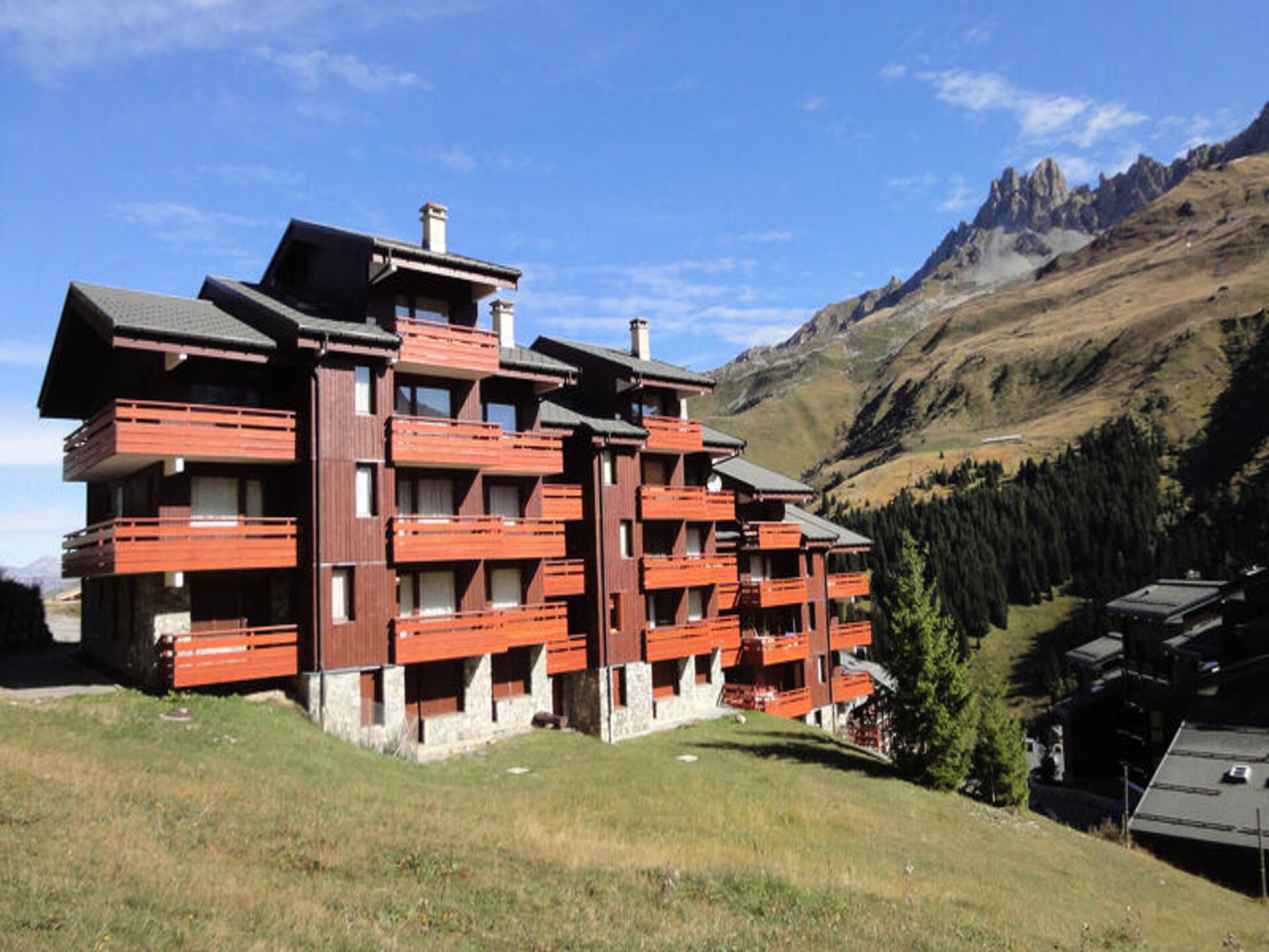 Appartement aan de piste in Les Allues met adembenemend uitzicht - foto 4