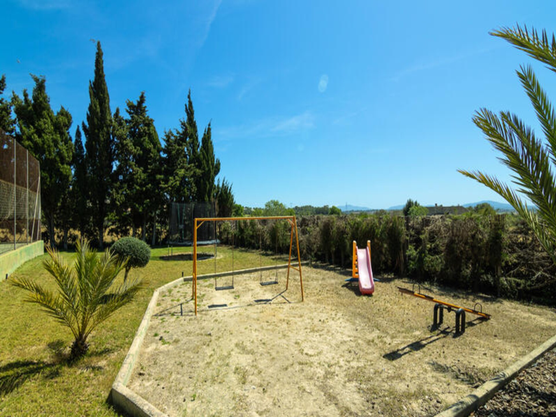 Landelijke villa in Llubí met privézwembad, tennisbaan en 6 suites - foto 9