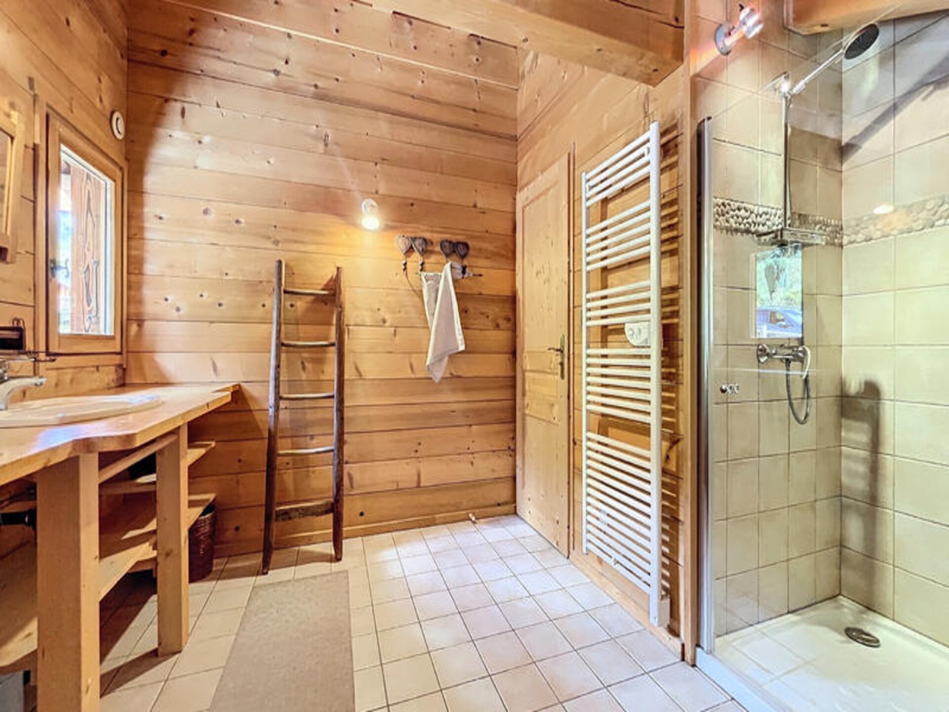 Chalet Léonie: 10-persoons chalet met sauna en jacuzzi in Les Gets - foto 5