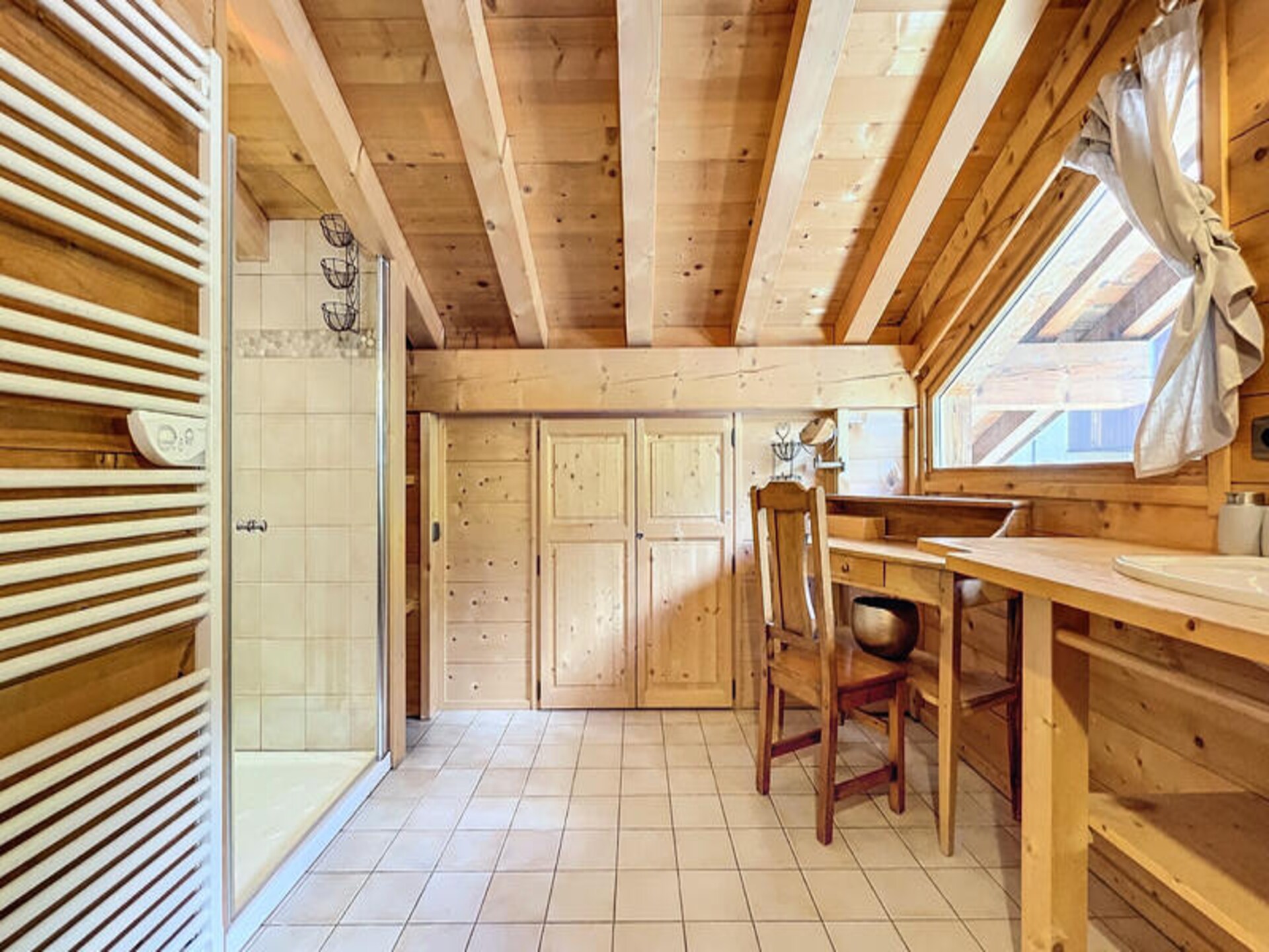 Chalet Léonie: 10-persoons chalet met sauna en jacuzzi in Les Gets - foto 34