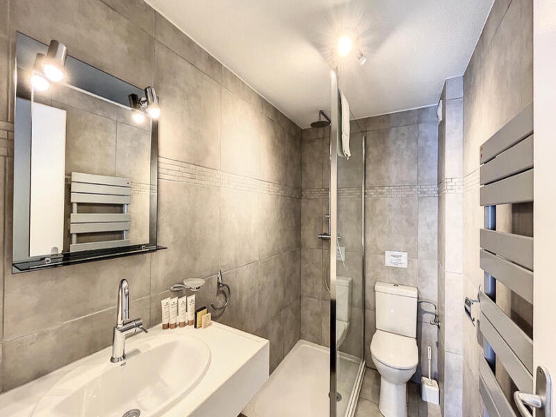 Ruim 6-persoons appartement in het hart van Les Gets, vlakbij de piste - foto 13