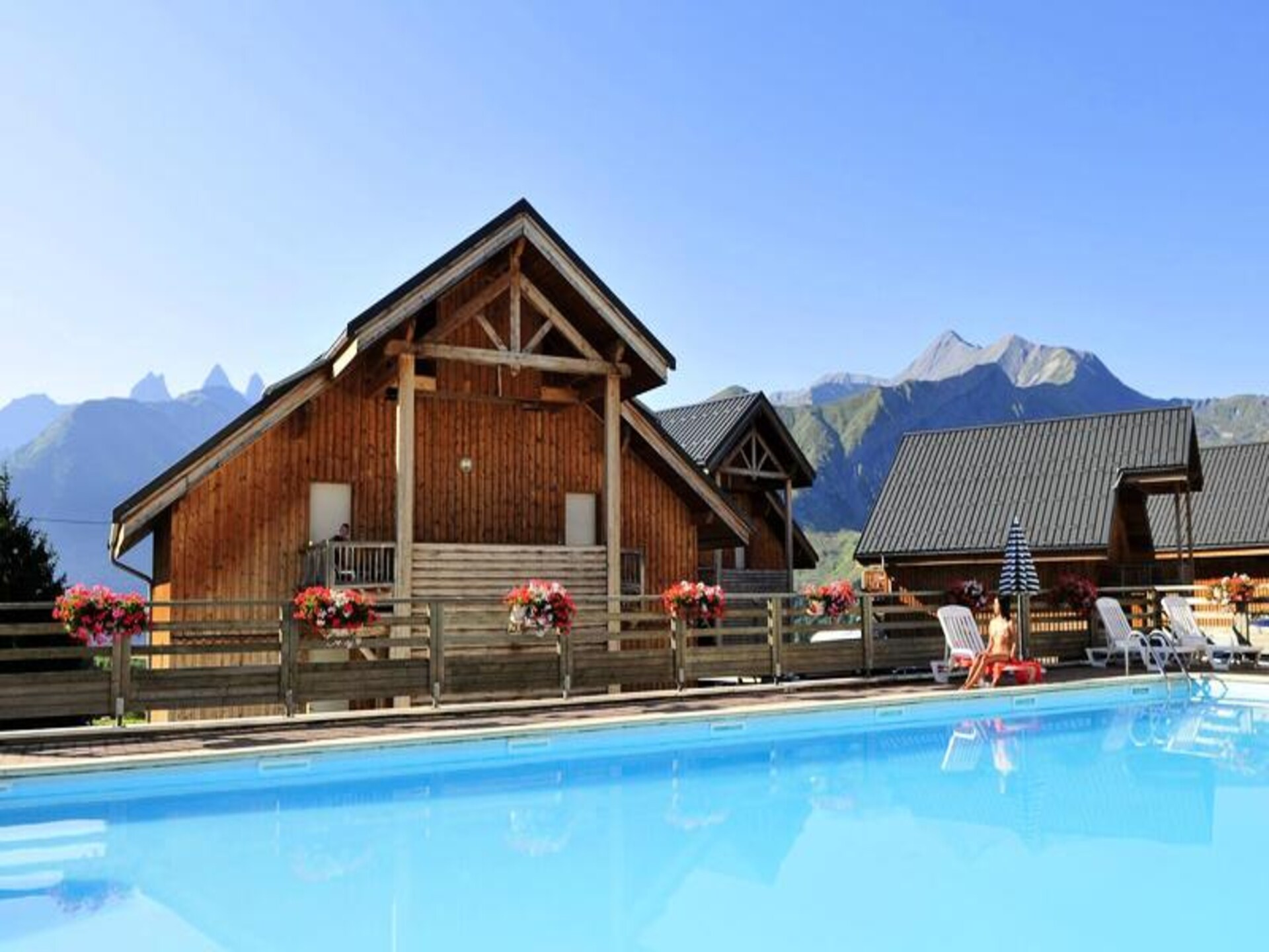 Alpine charme in Saint-Jean-d'Arves: appartement voor 5 met zwembad - foto 2
