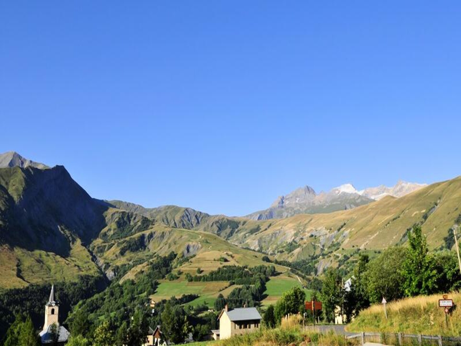 Alpine charme in Saint-Jean-d'Arves: appartement voor 5 met zwembad - foto 9