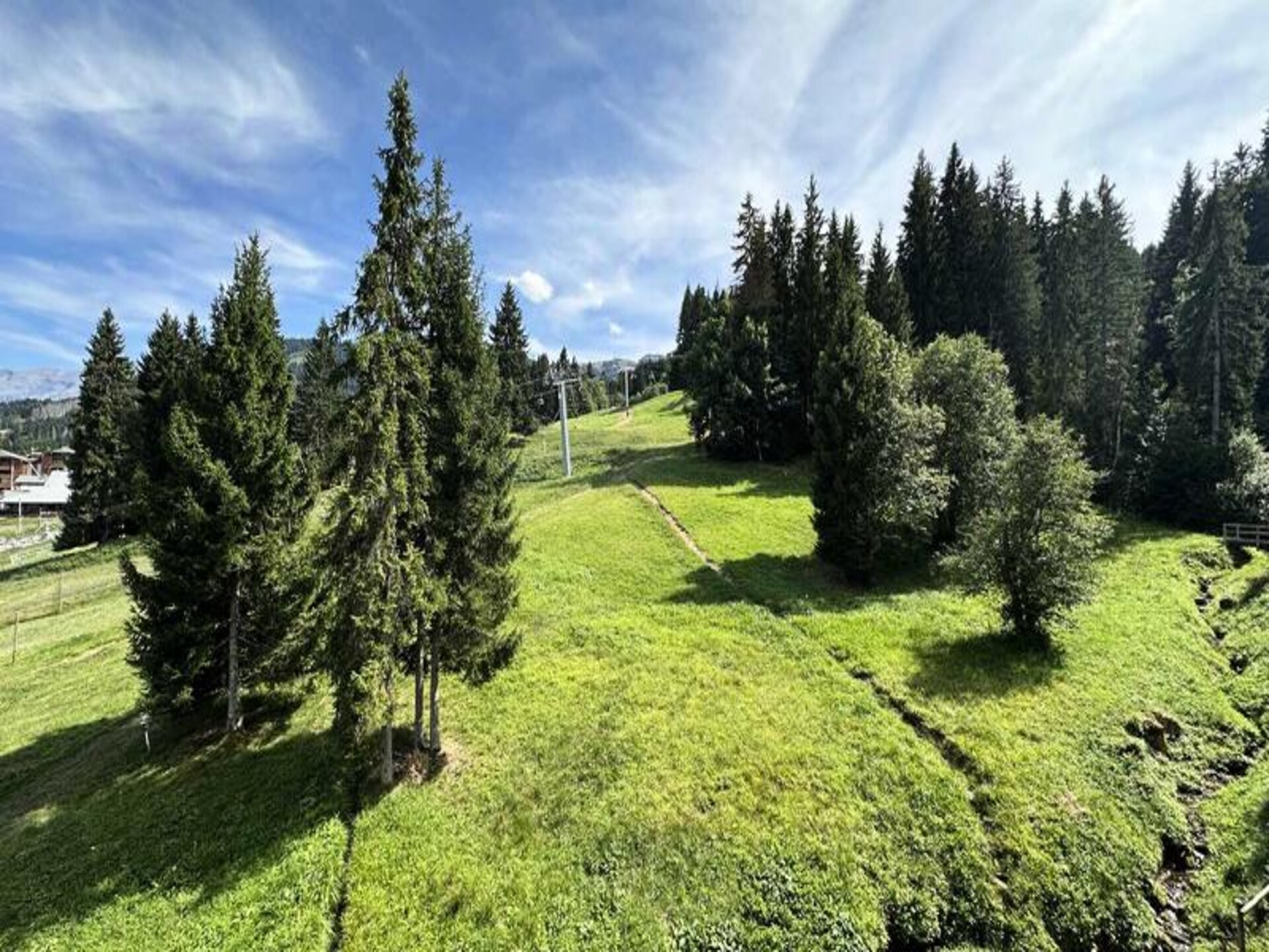 Ruim 8-persoons appartement met balkon op de piste in Morillon 1100 - foto 19