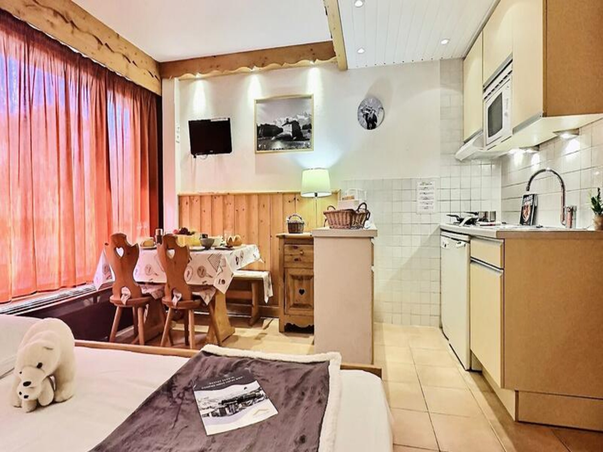 Knus appartement op de 6e verdieping met zuidbalkon en uitzicht op het meer - foto 20
