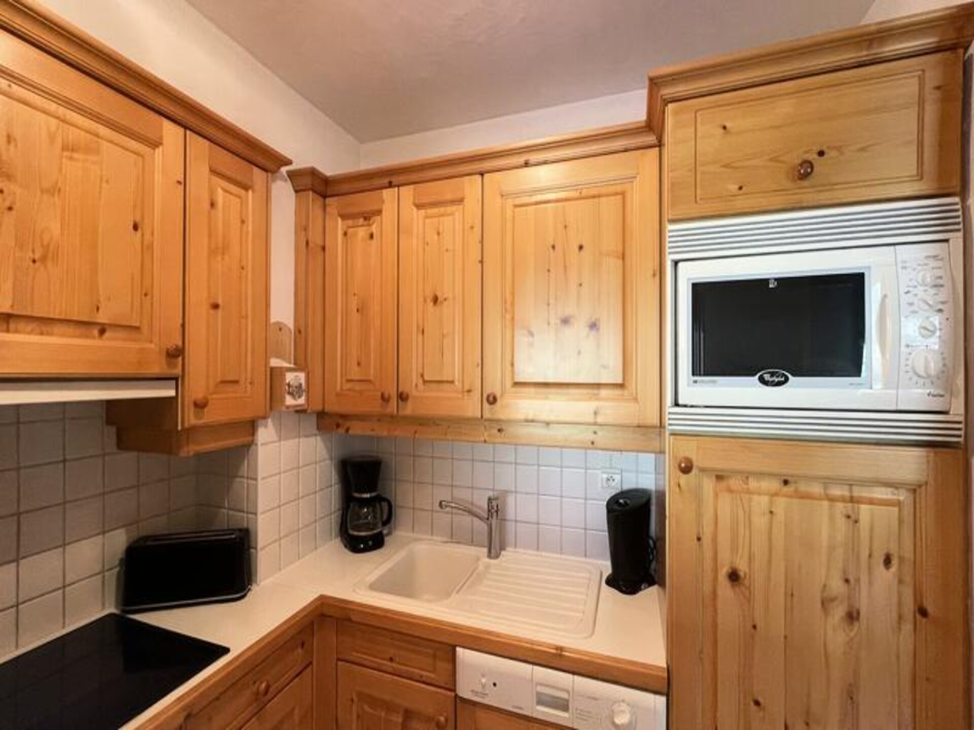 Appartement met balkon en uitzicht op Méribel, vlakbij de piste - foto 9