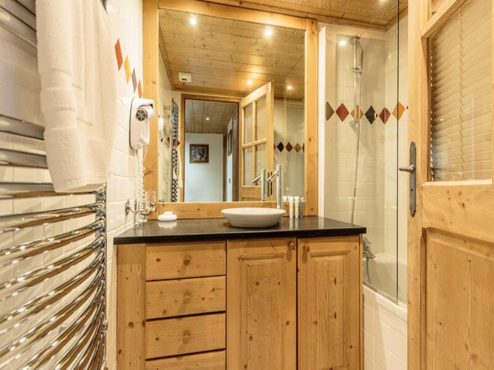 Luxueus 8-persoons appartement in Les 3 Vallées met wellness en 60m² terras - foto 10