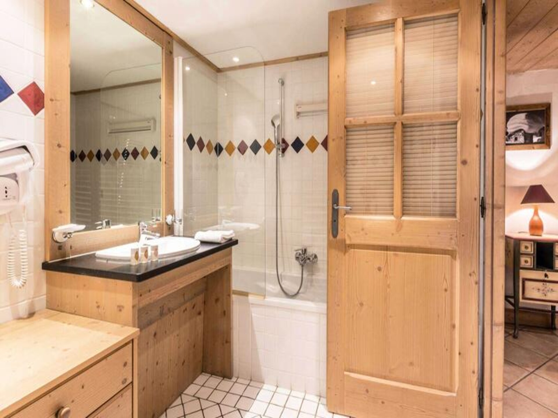 Luxe appartement aan de piste in Saint Martin de Belleville met wellness - foto 8