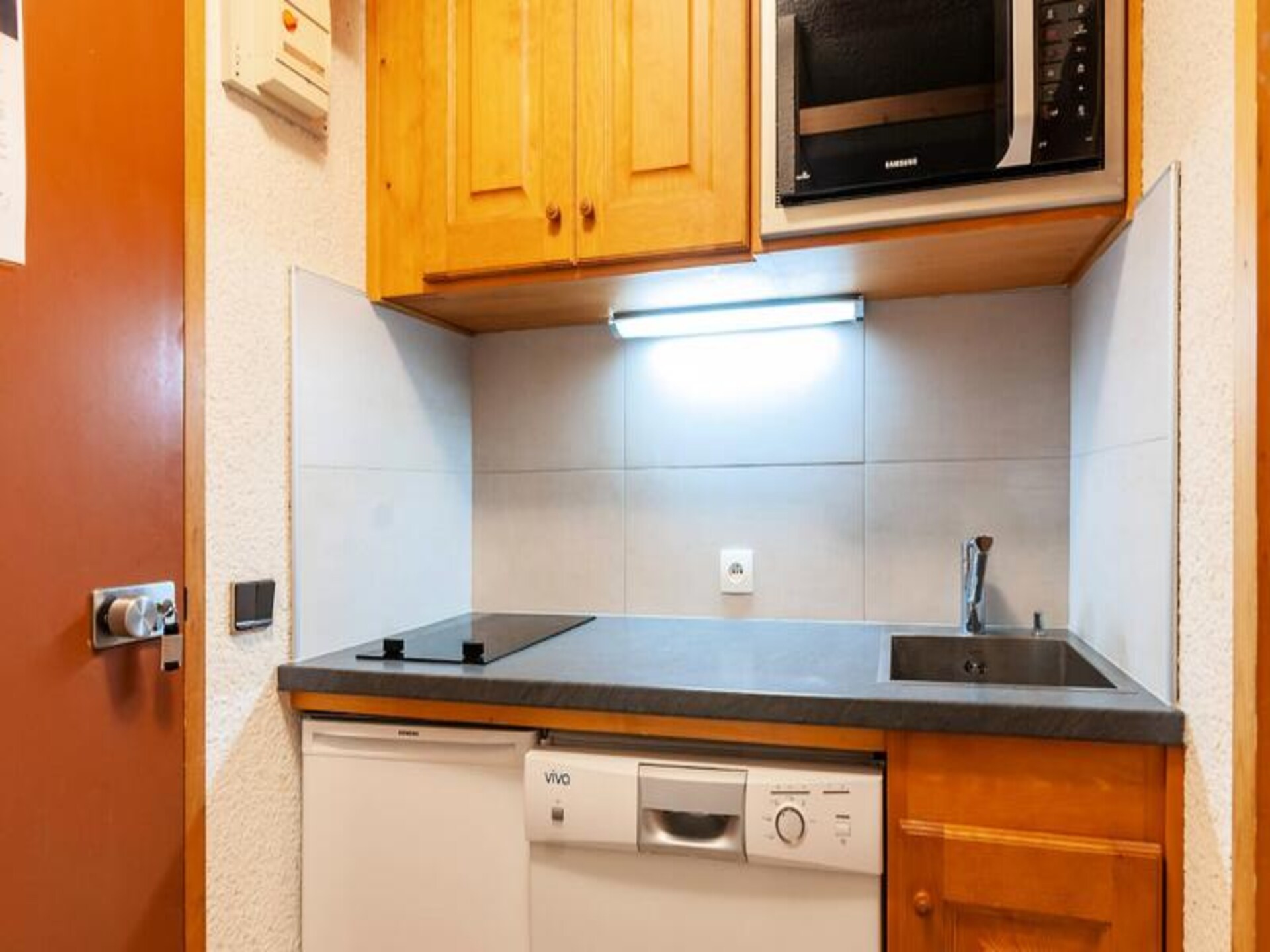 Knus appartement op de piste in Les Allues, vlakbij Méribel Mottaret - foto 7
